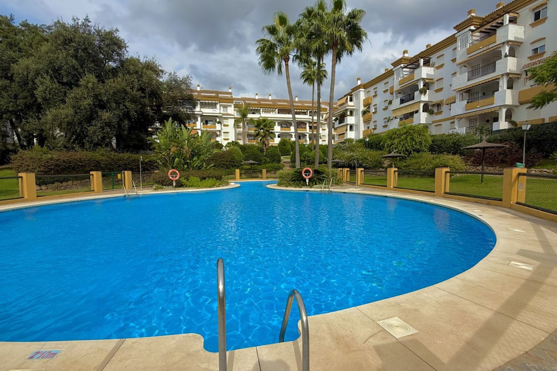 Reventa - Ground floor apartment - Marbella - The Golden Mile
