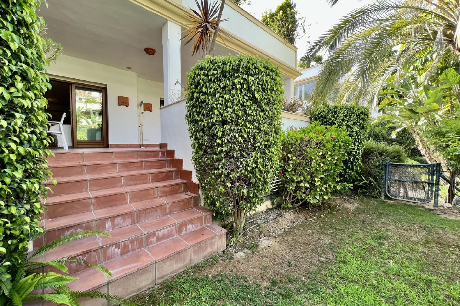 Reventa - Ground floor apartment - Marbella - The Golden Mile