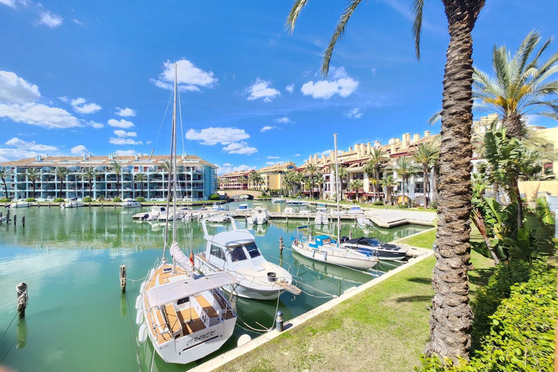 Reventa - Ground floor apartment - Sotogrande Marina