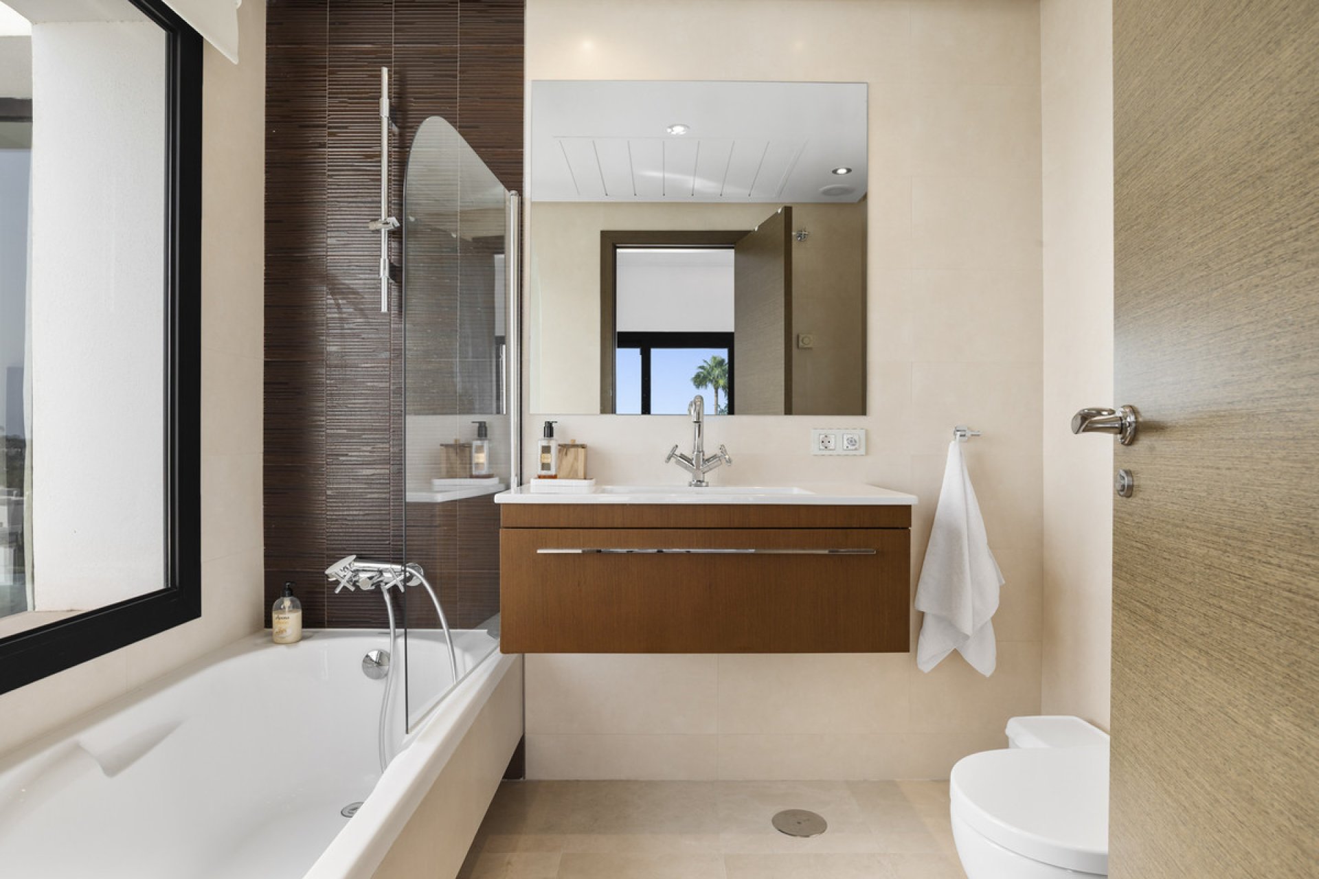 Reventa - House - Detached Villa - Benahavís - Benahavís Centro