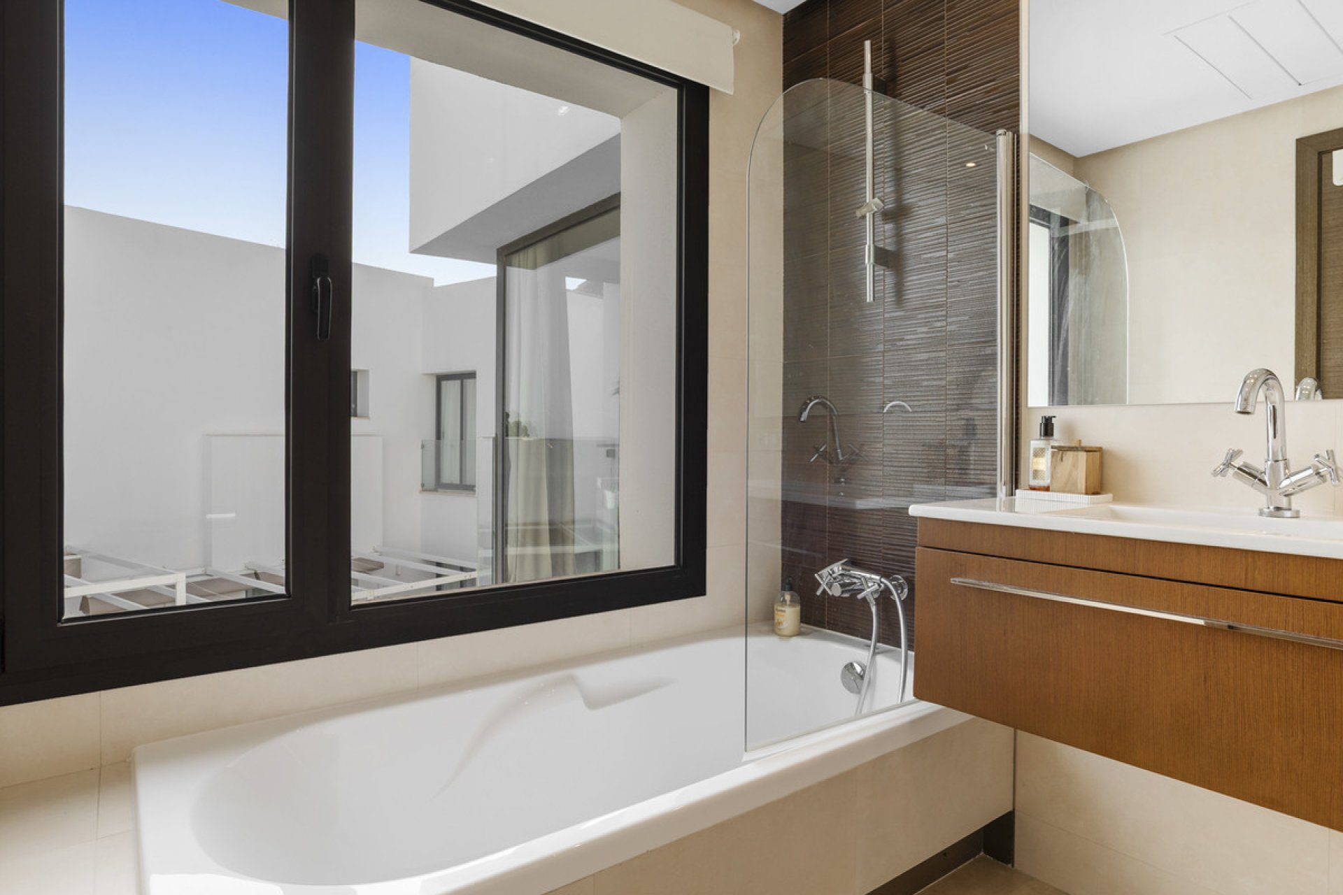 Reventa - House - Detached Villa - Benahavís - Benahavís Centro