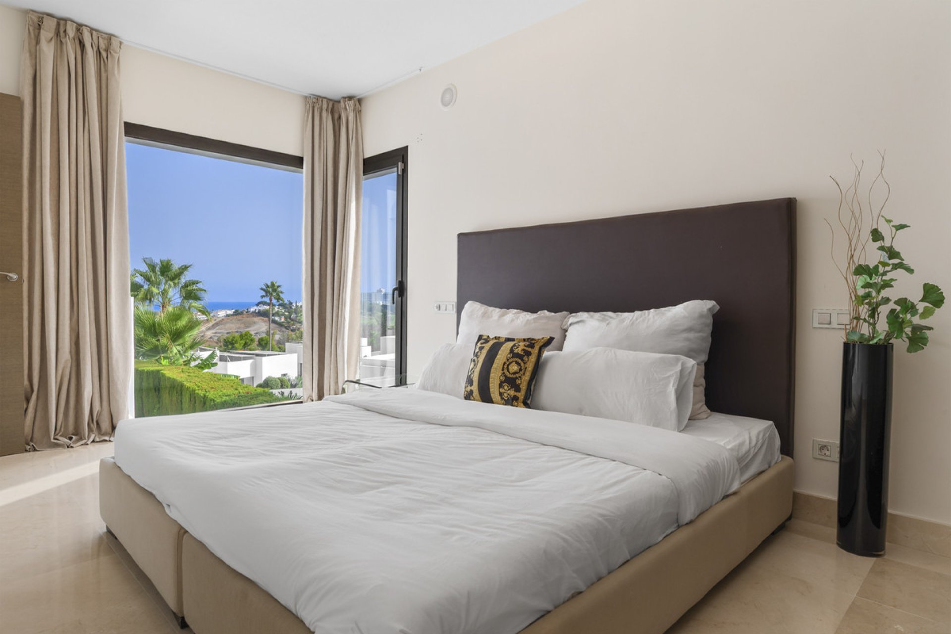 Reventa - House - Detached Villa - Benahavís - Benahavís Centro