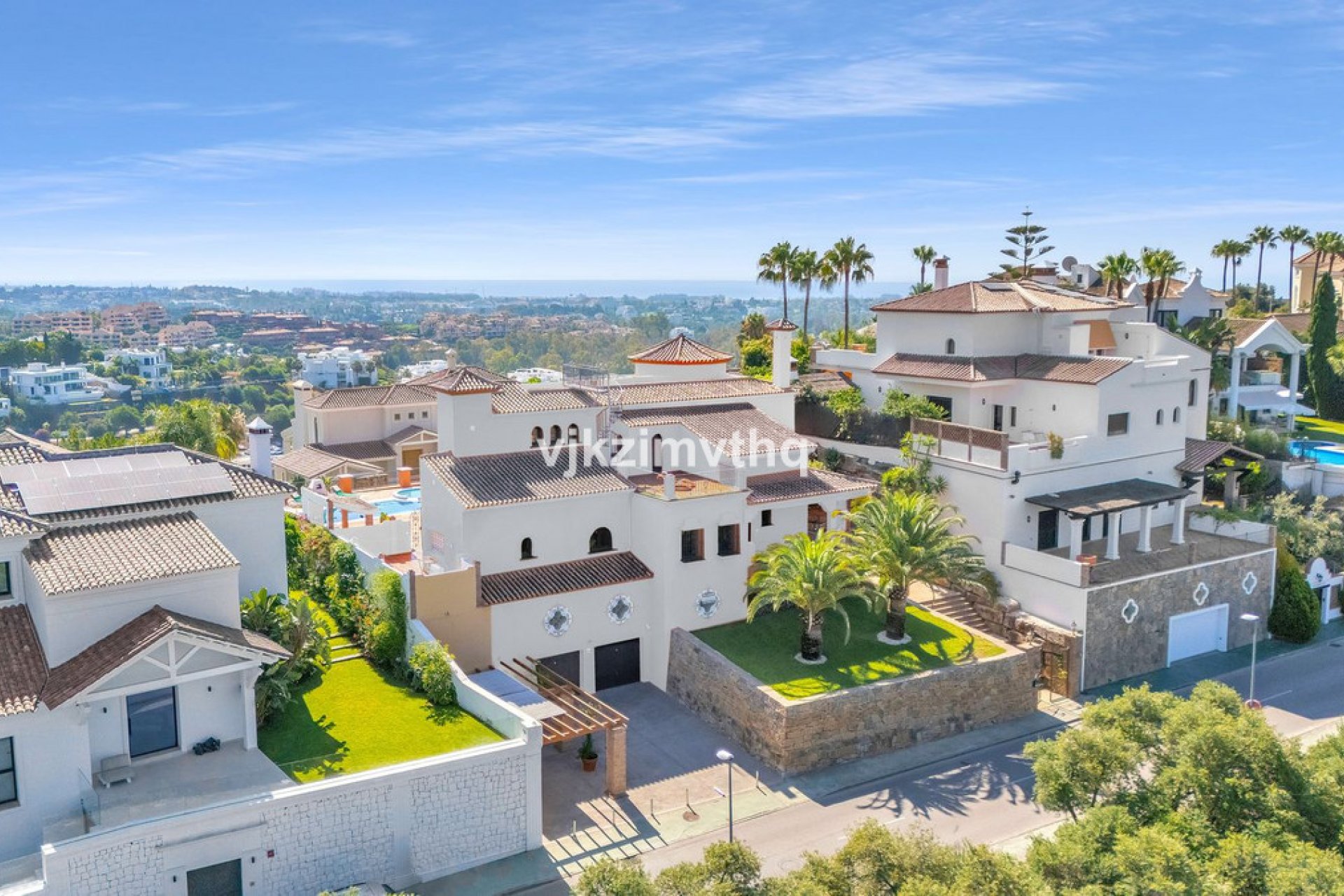 Reventa - House - Detached Villa - Benahavís - Benahavís Centro