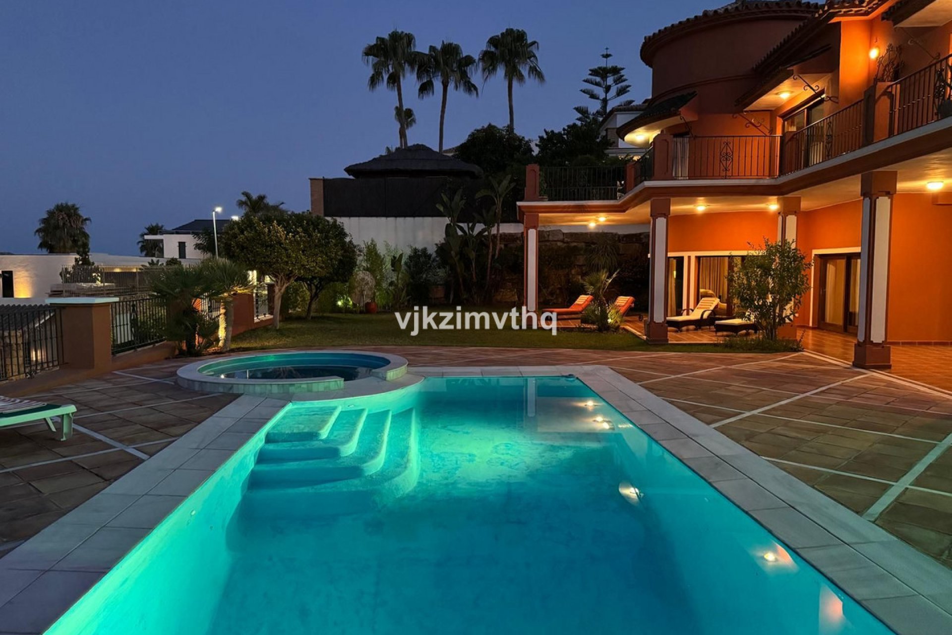 Reventa - House - Detached Villa - Benahavís - Benahavís Centro