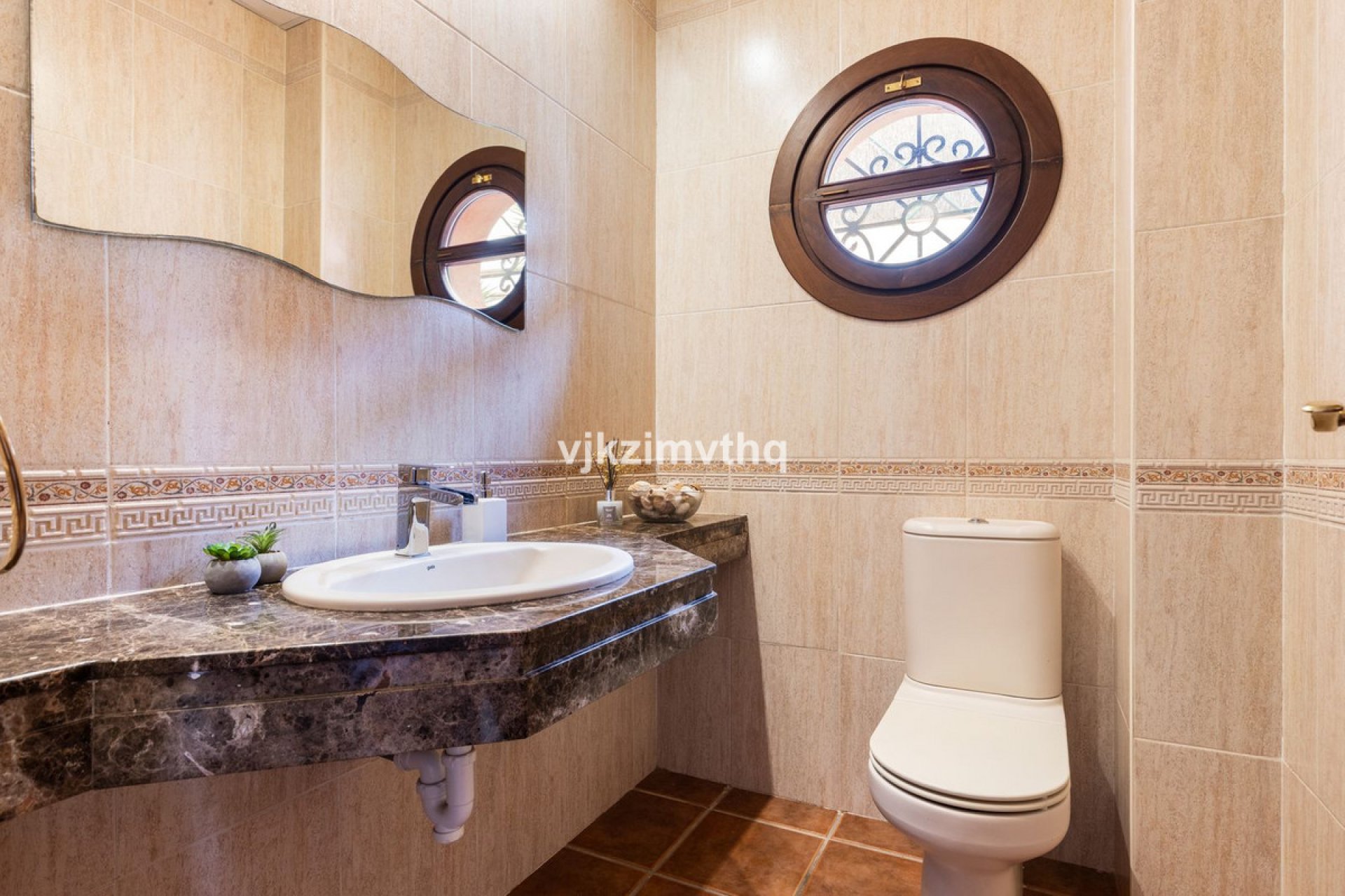 Reventa - House - Detached Villa - Benahavís - Benahavís Centro