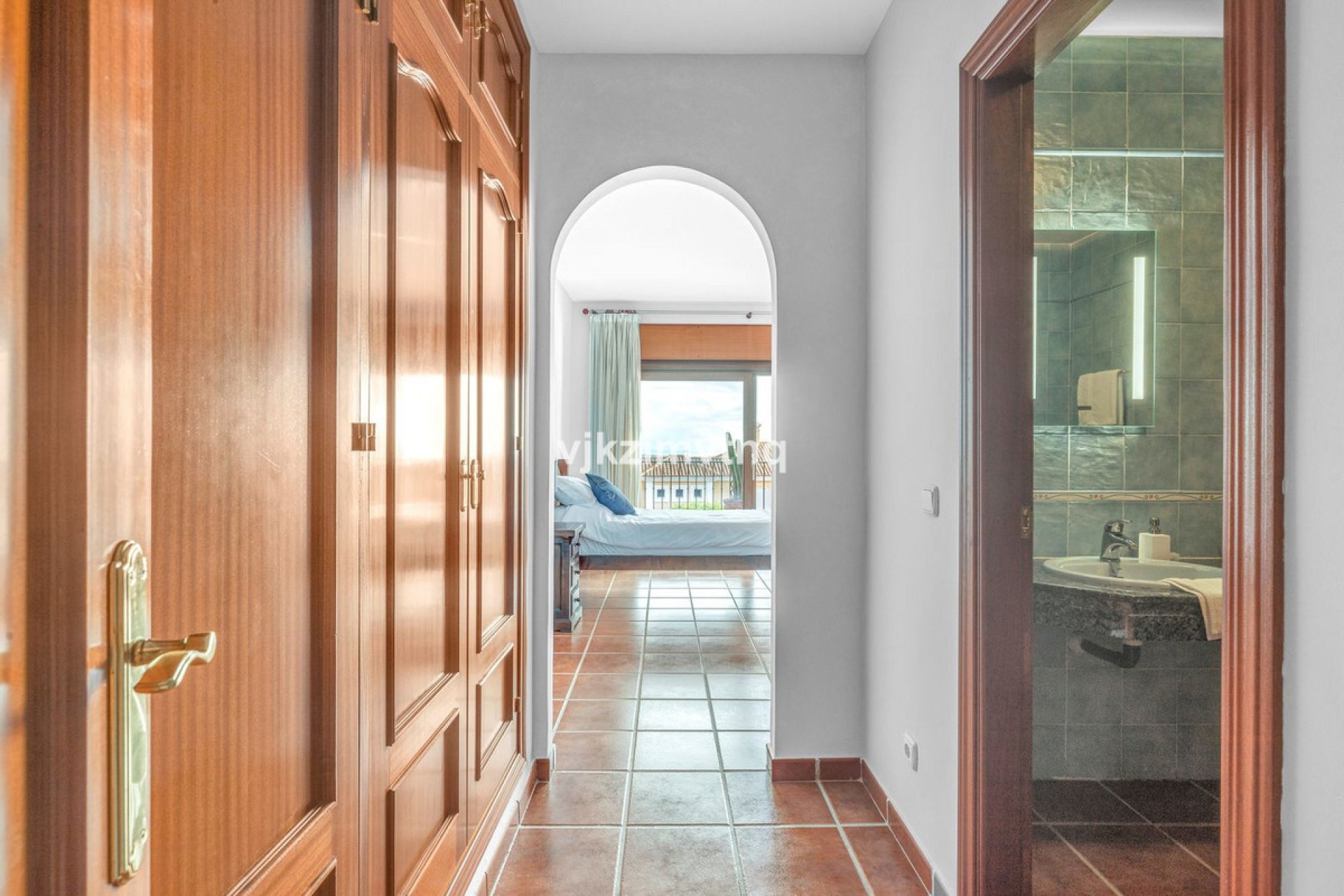 Reventa - House - Detached Villa - Benahavís - Benahavís Centro