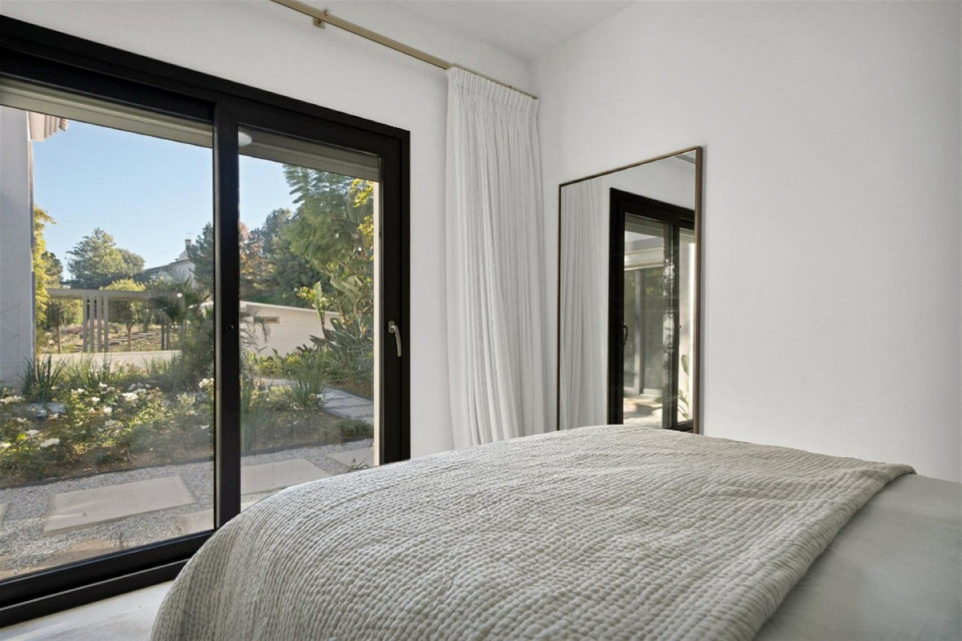 Reventa - House - Detached Villa - Benahavís - Benahavís Centro