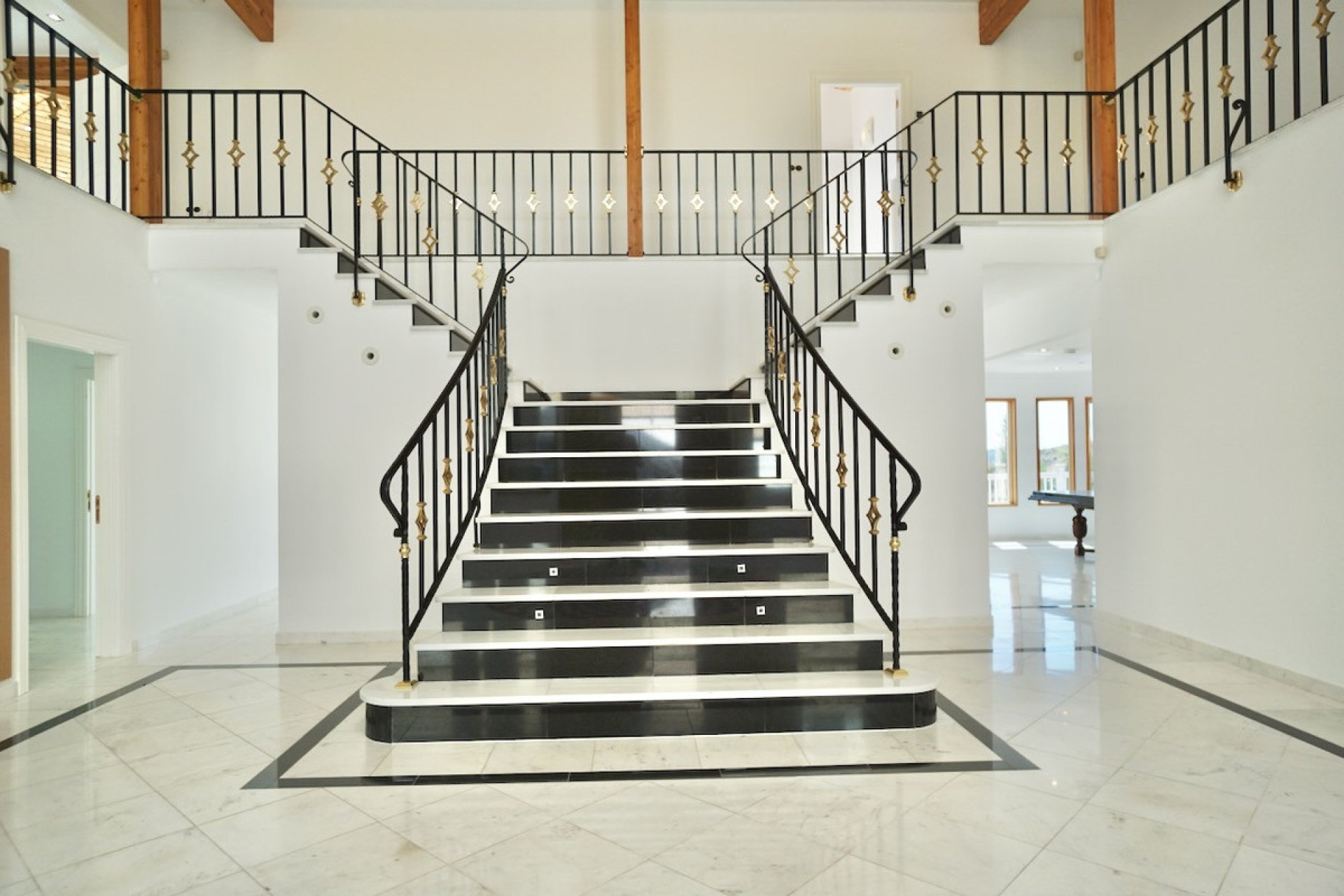 Reventa - House - Detached Villa - Benahavís - Benahavís Centro