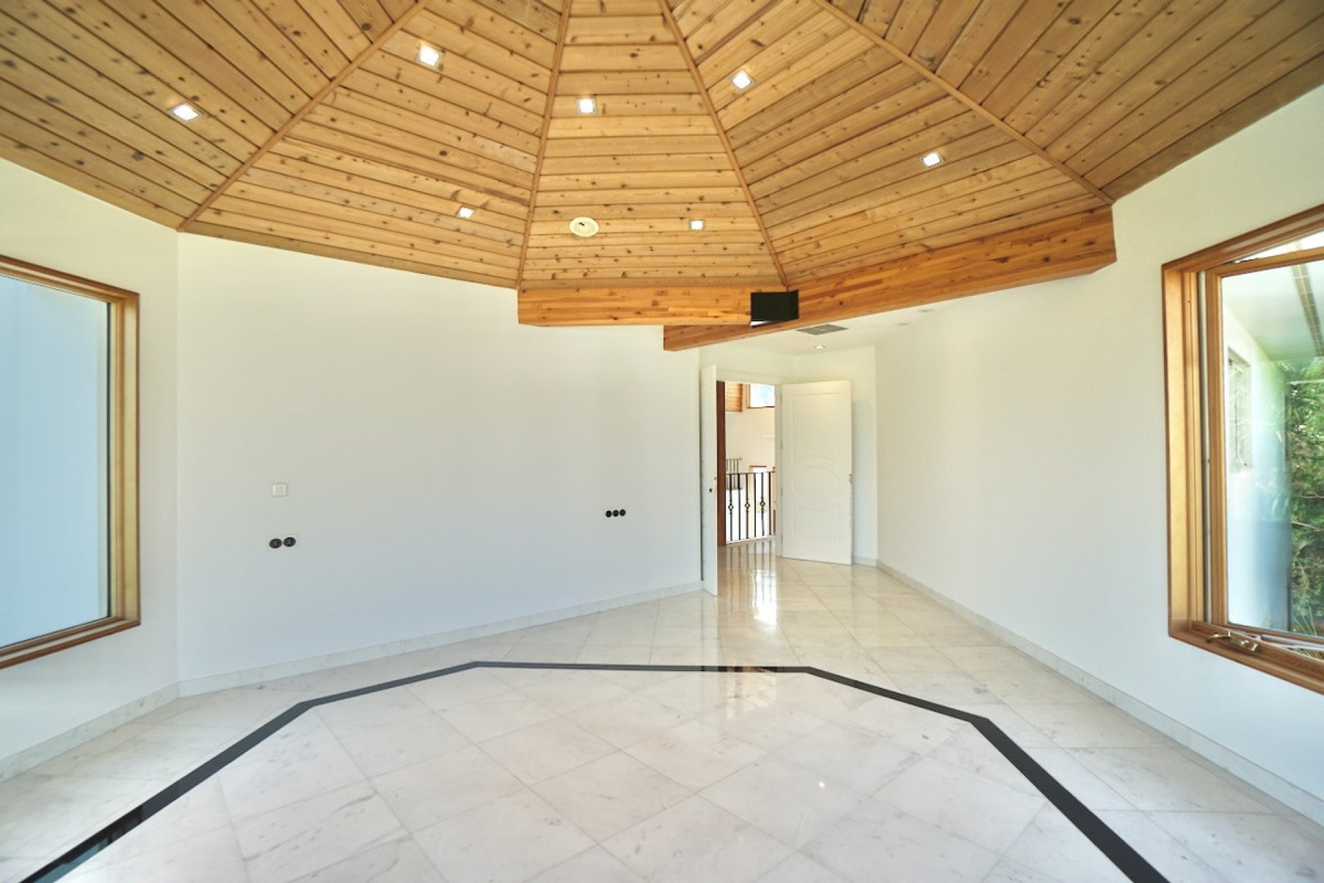 Reventa - House - Detached Villa - Benahavís - Benahavís Centro