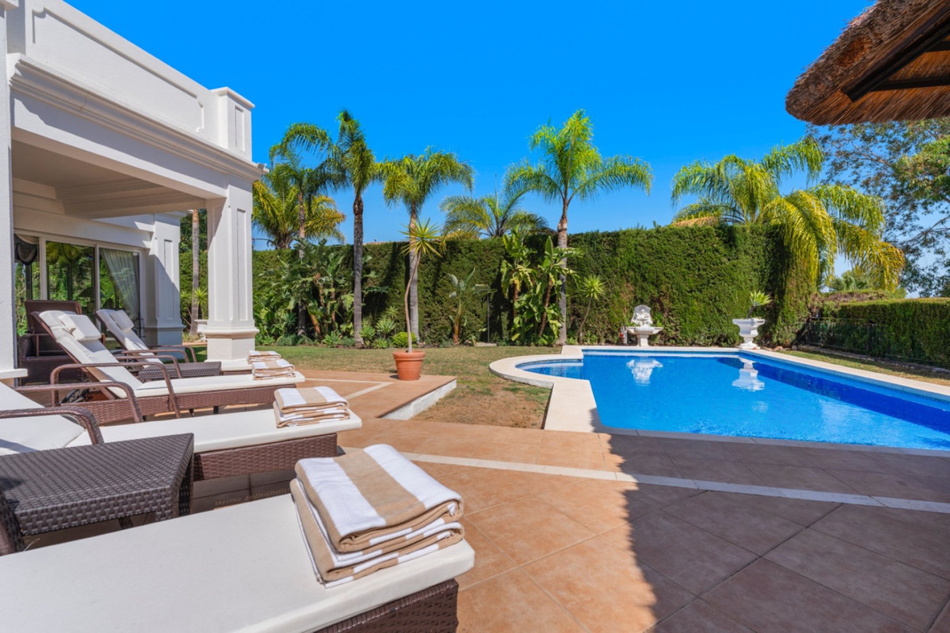 Reventa - House - Detached Villa - Benahavís - Benahavís Centro