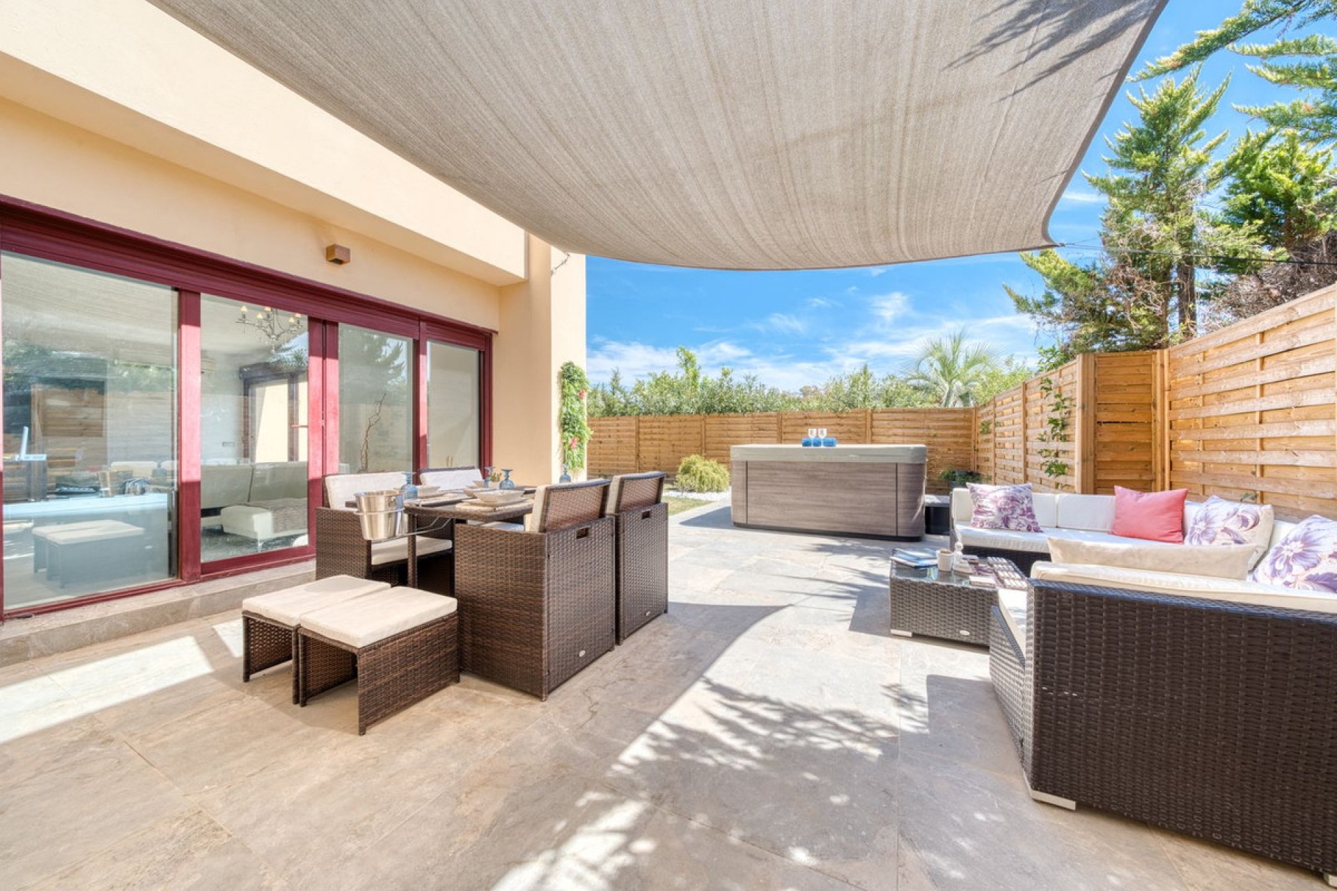 Reventa - House - Detached Villa - Benahavís - Benahavís Centro