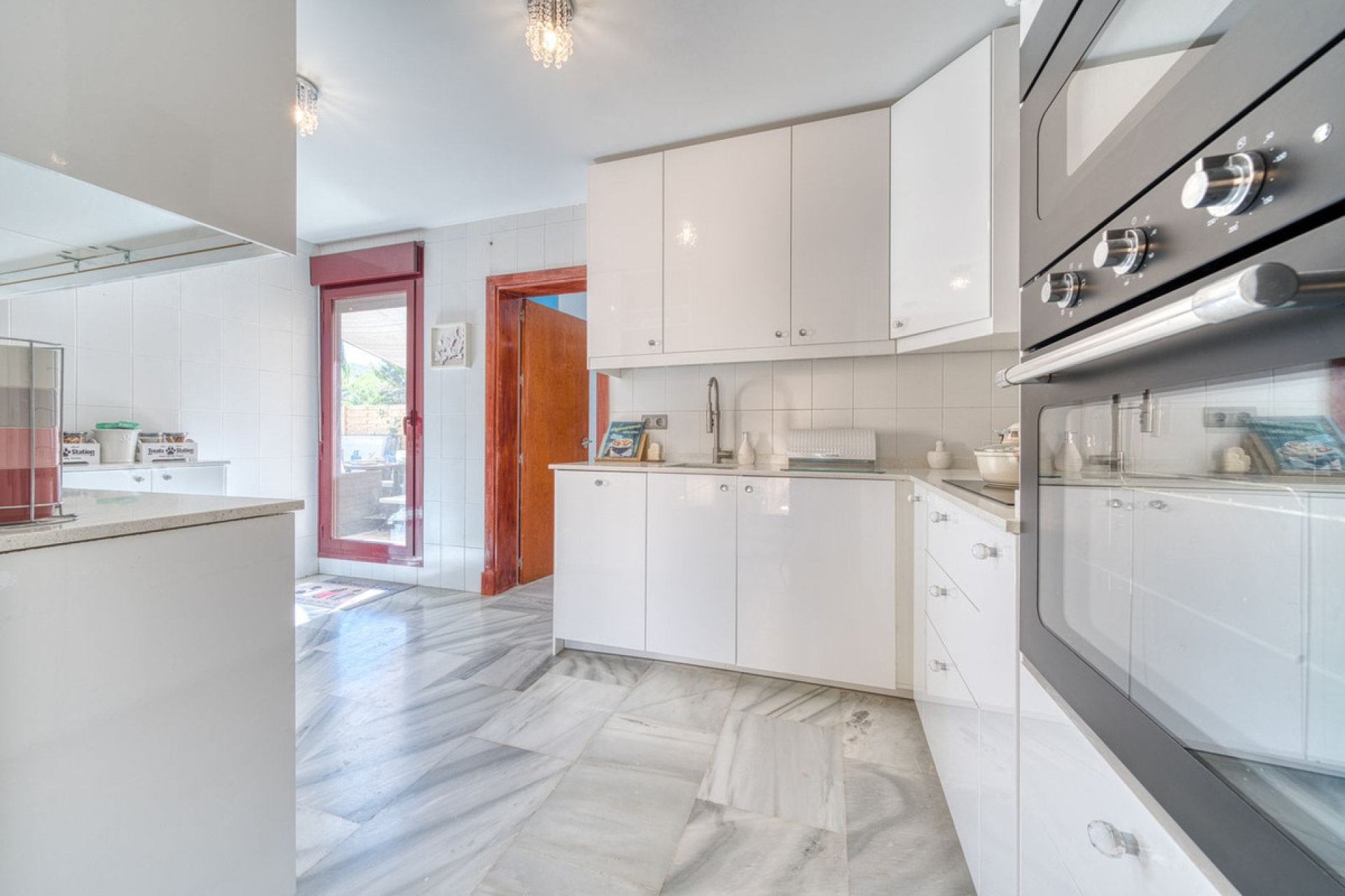 Reventa - House - Detached Villa - Benahavís - Benahavís Centro