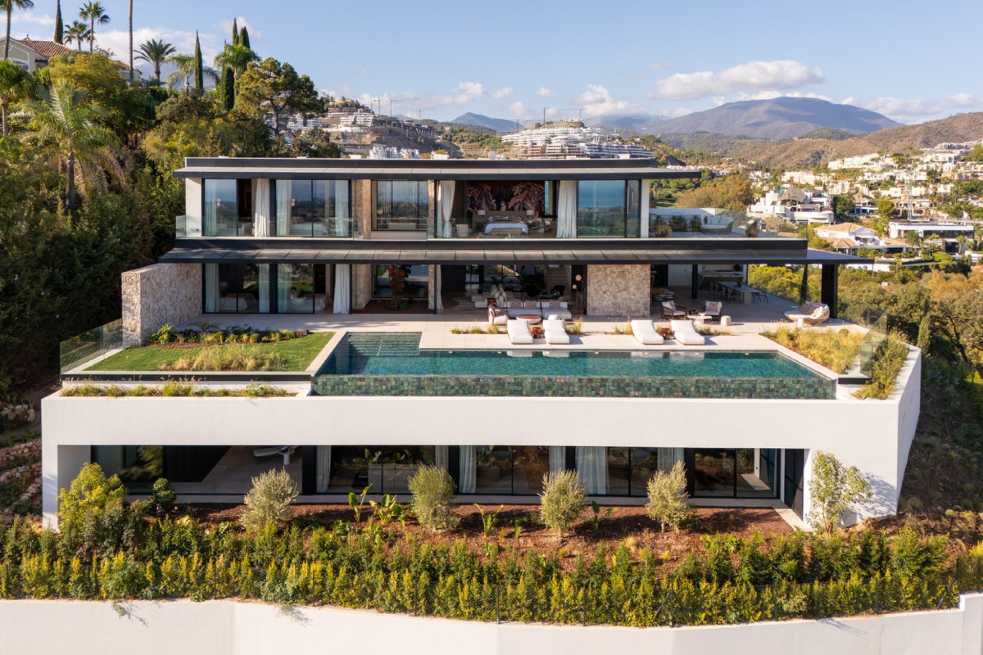 Reventa - House - Detached Villa - Benahavís - Benahavís Centro