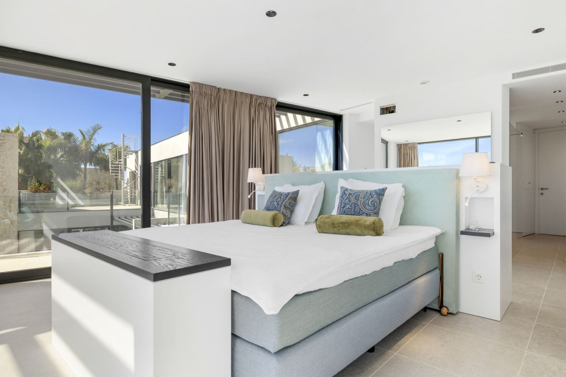 Reventa - House - Detached Villa - Benahavís - Benahavís Centro