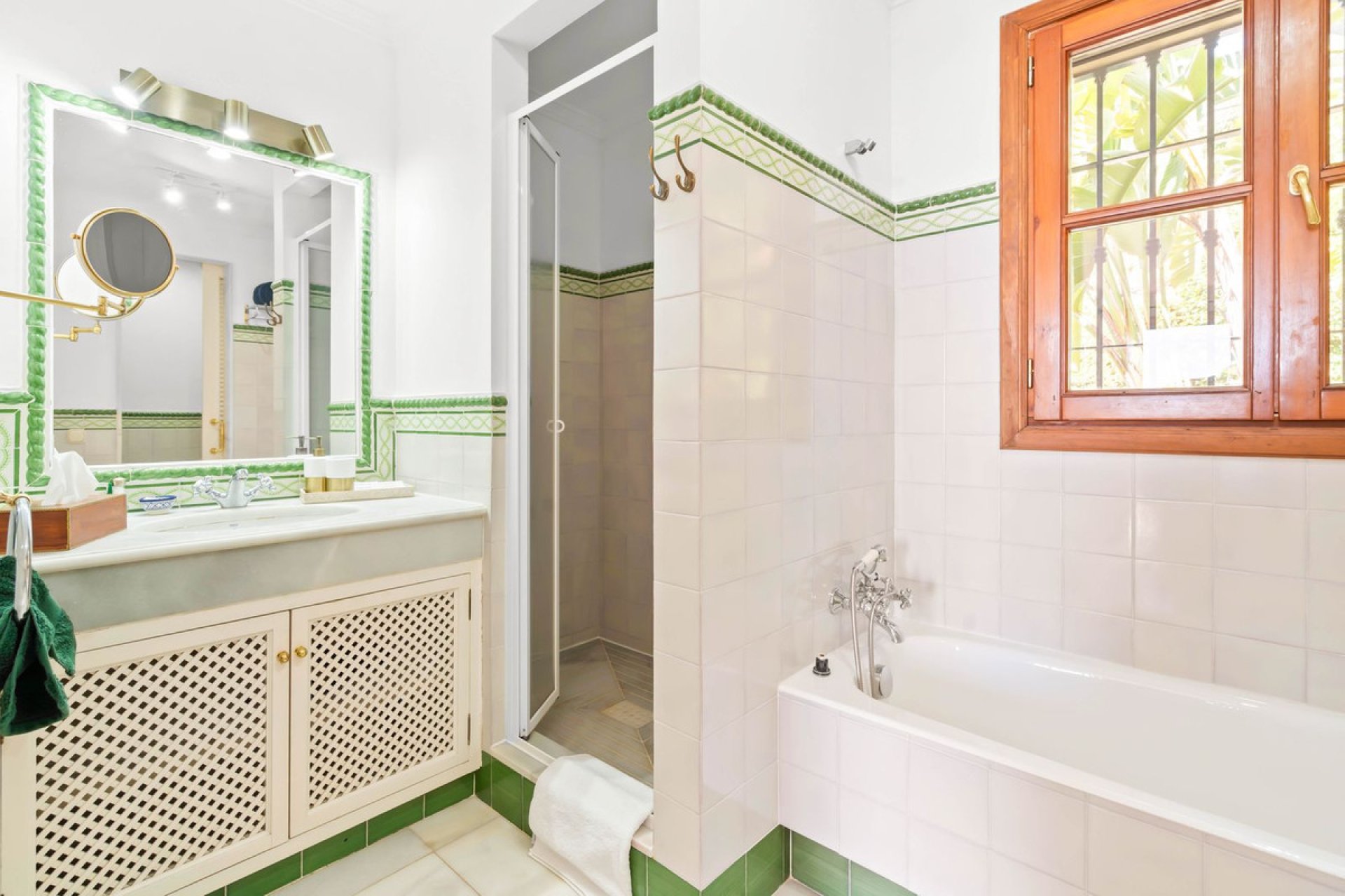 Reventa - House - Detached Villa - Benahavís - Benahavís Centro