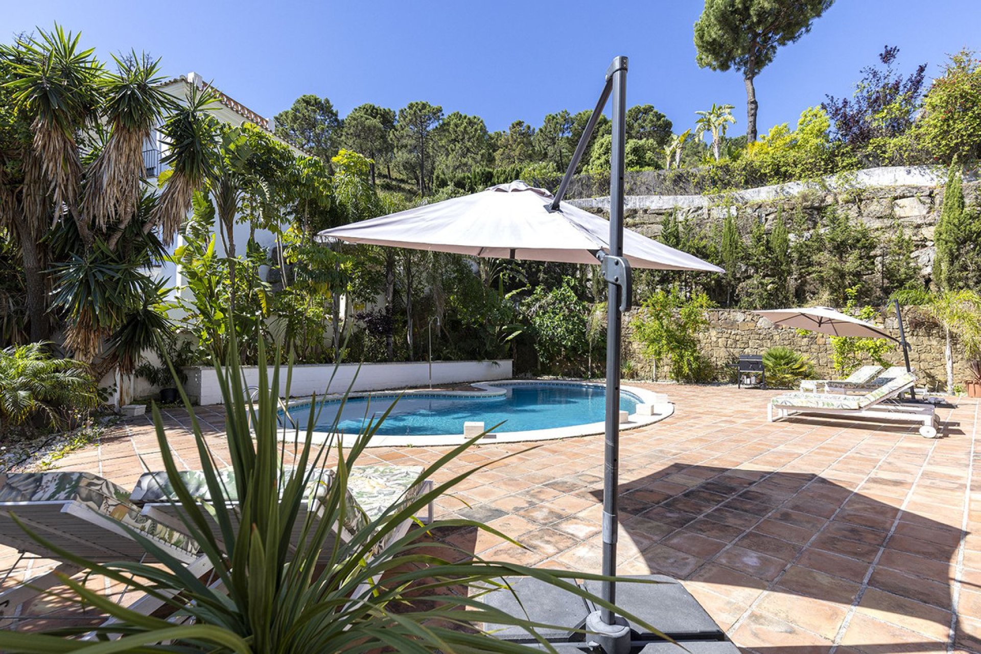 Reventa - House - Detached Villa - Benahavís - Benahavís Centro