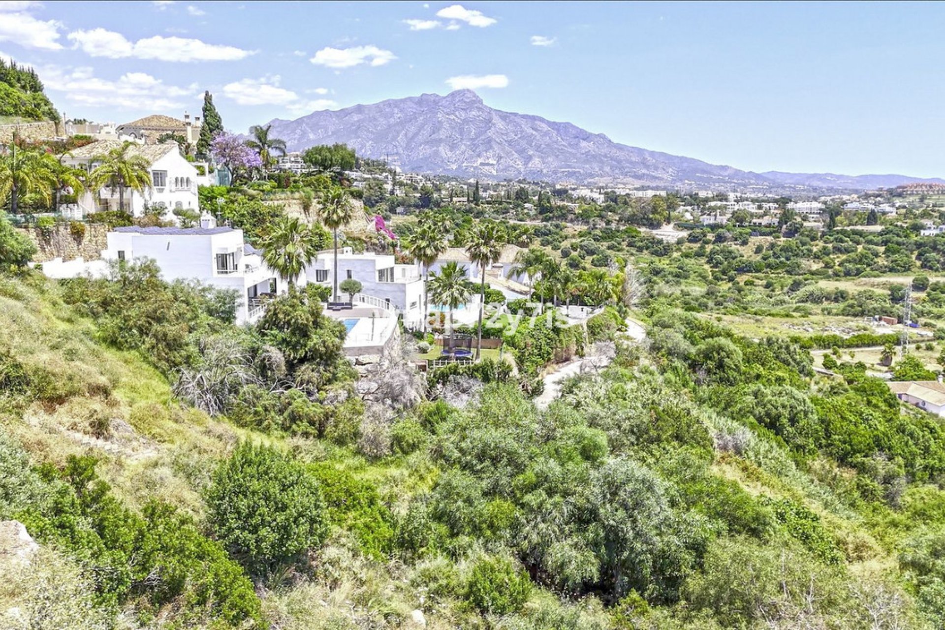 Reventa - House - Detached Villa - Benahavís - Benahavís Centro