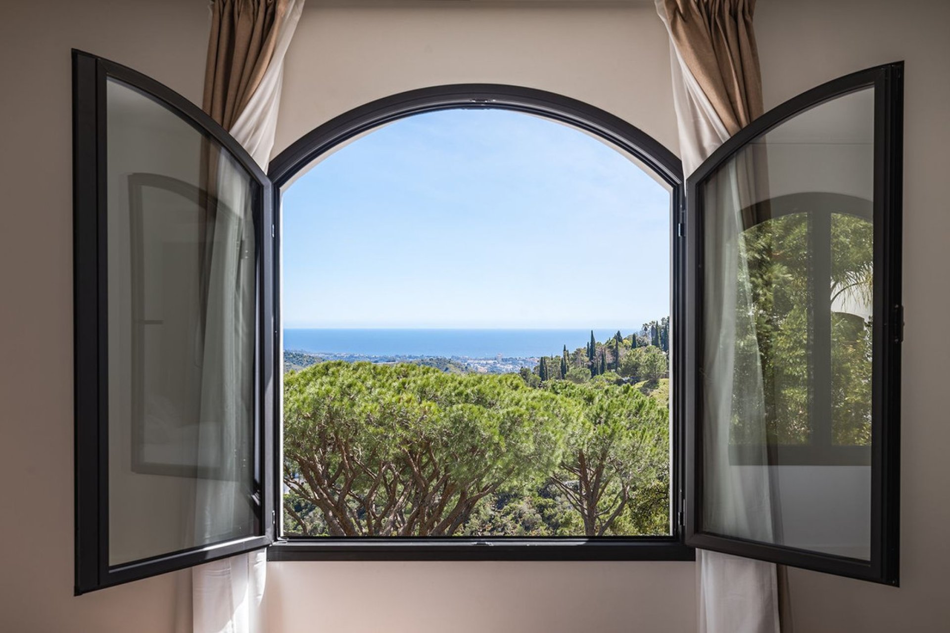 Reventa - House - Detached Villa - Benahavís - El Madroñal