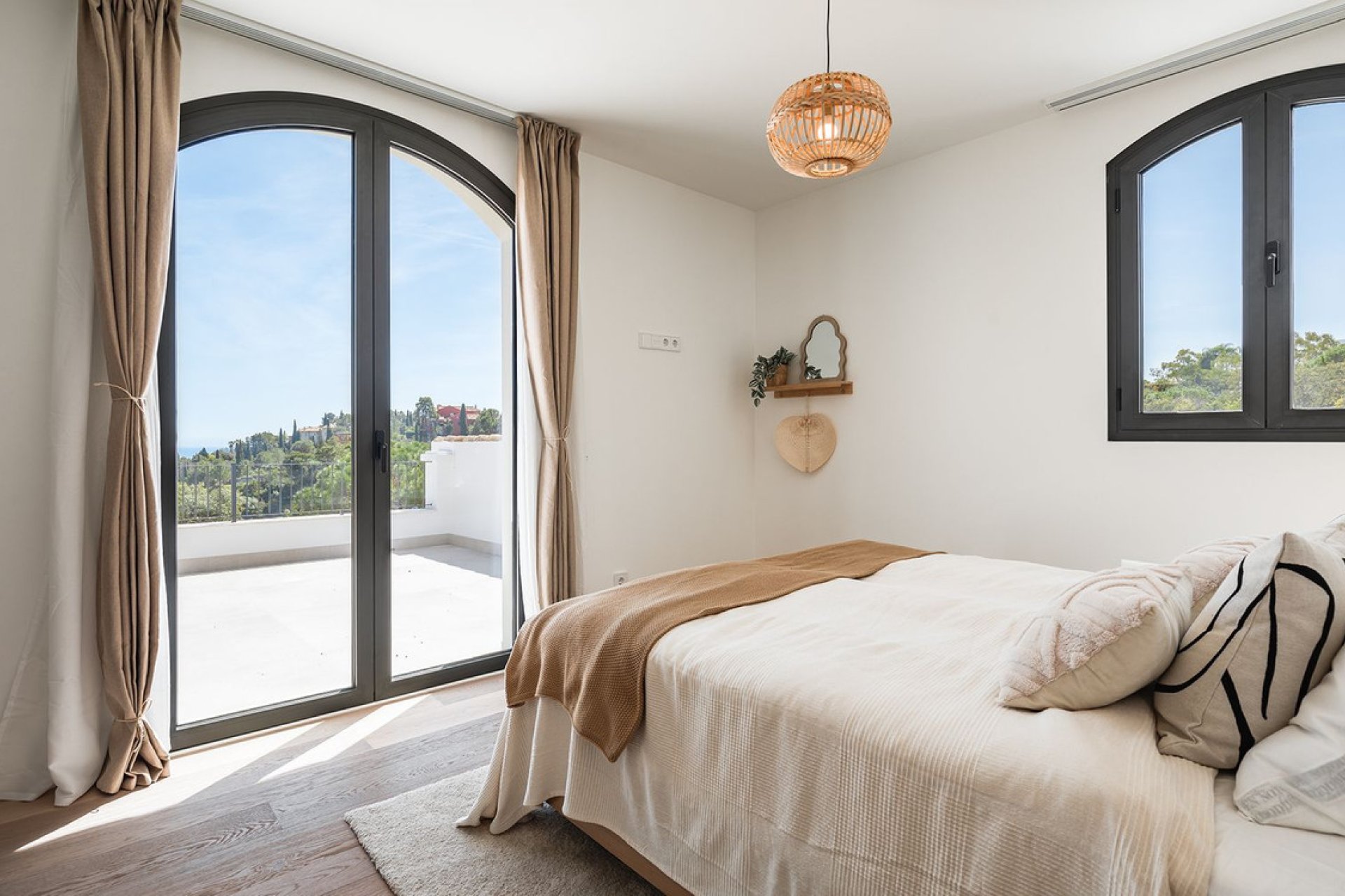 Reventa - House - Detached Villa - Benahavís - El Madroñal