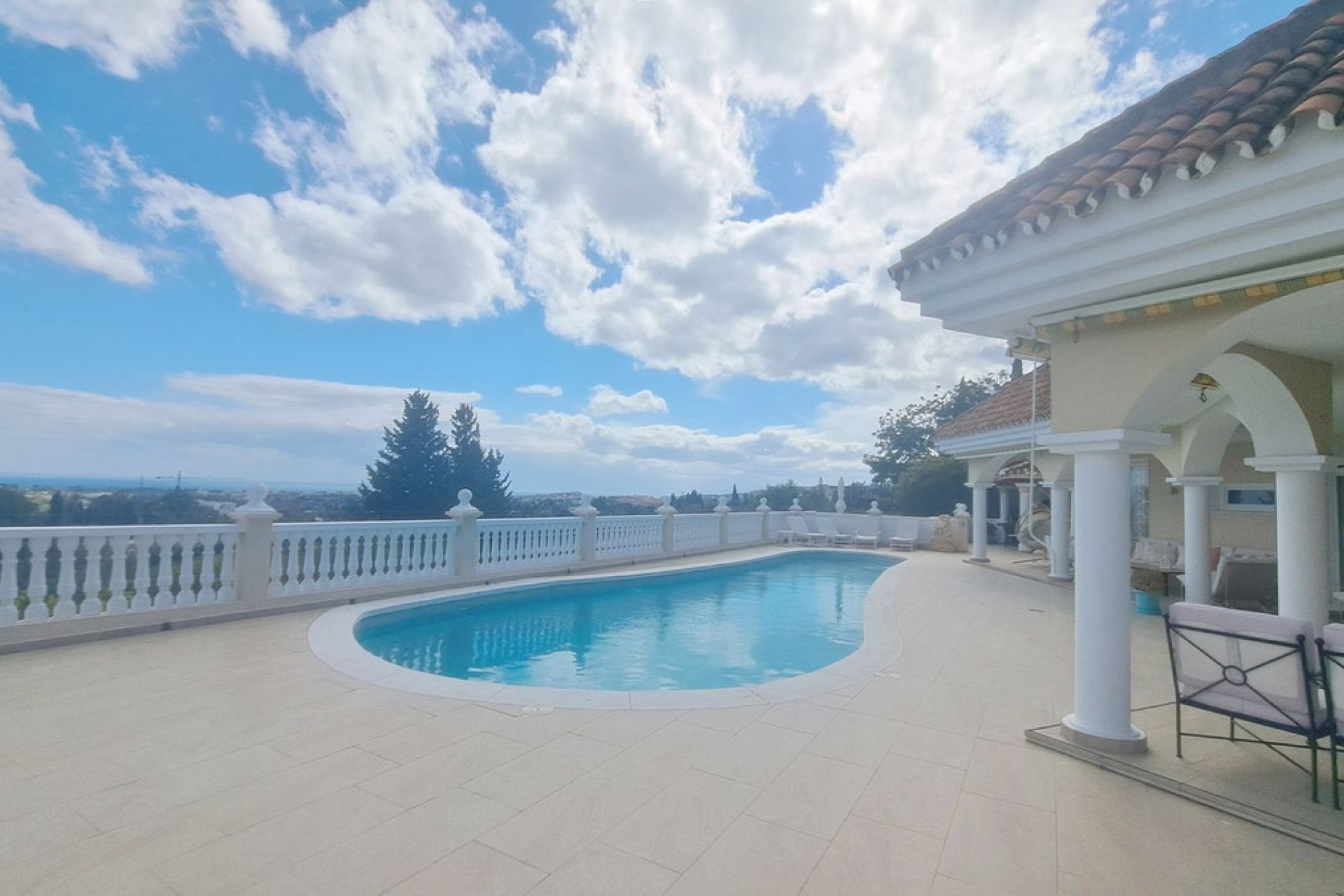 Reventa - House - Detached Villa - Benahavís - La Quinta