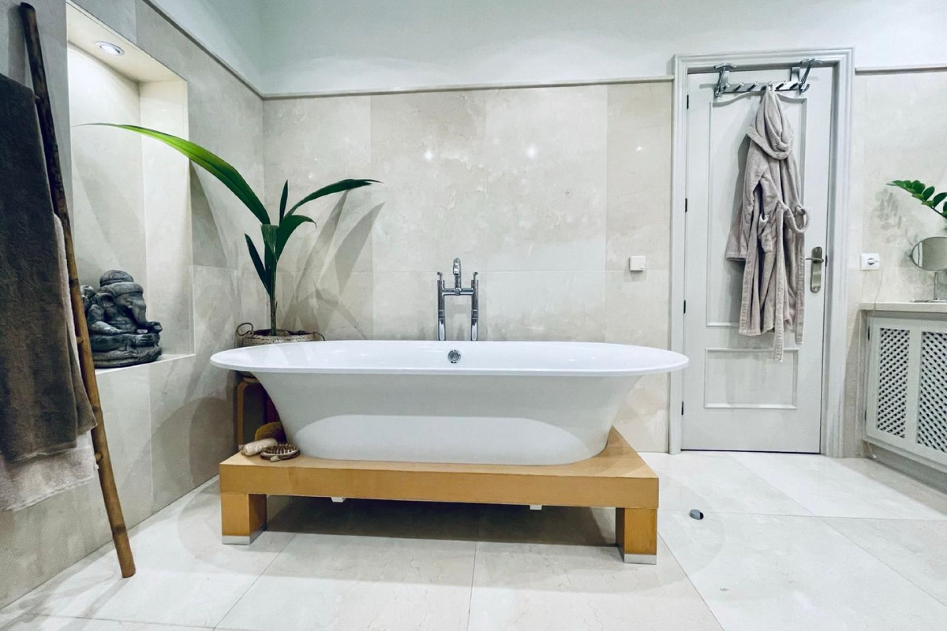 Reventa - House - Detached Villa - Benahavís - La Quinta