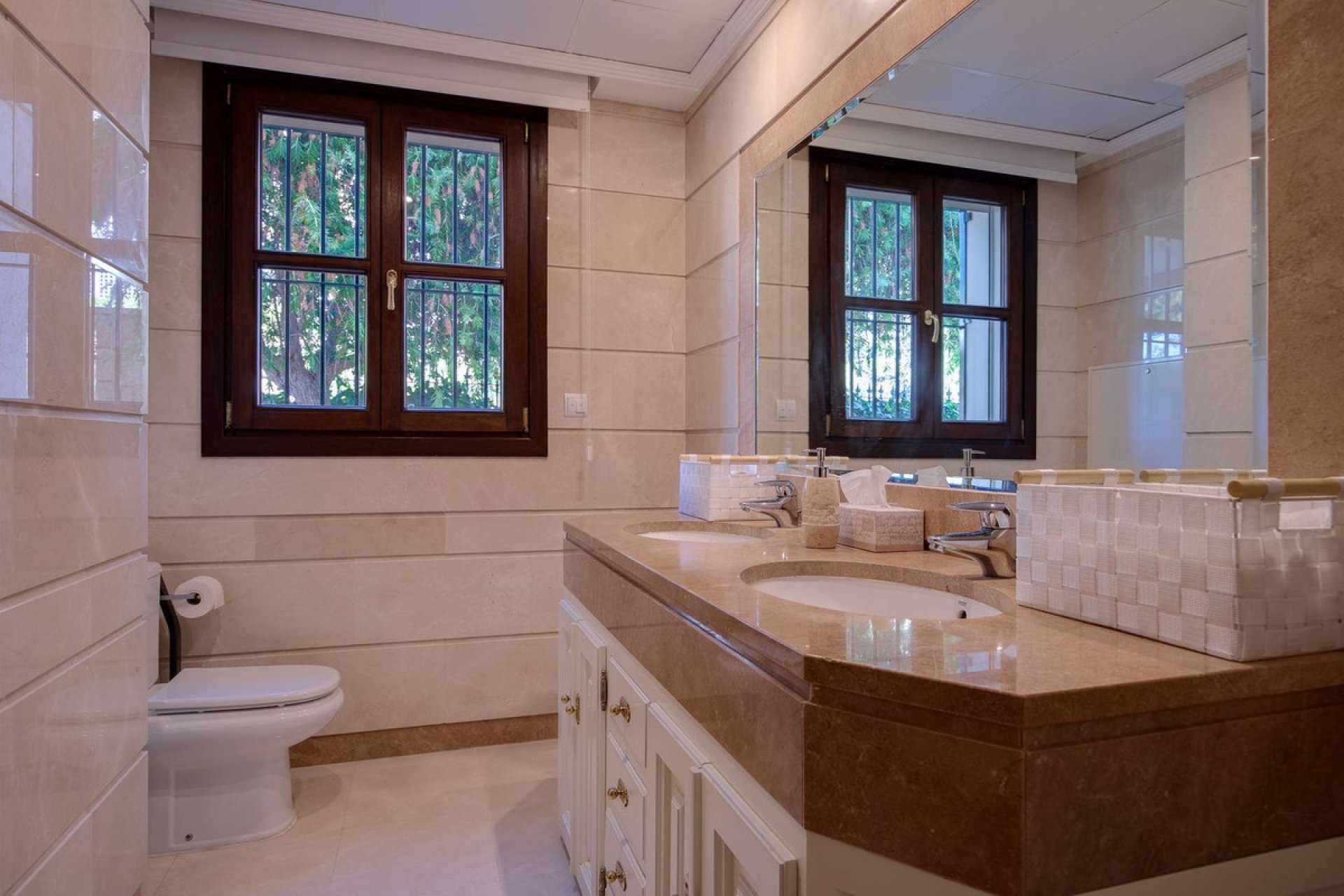 Reventa - House - Detached Villa - Benahavís - Los Arqueros