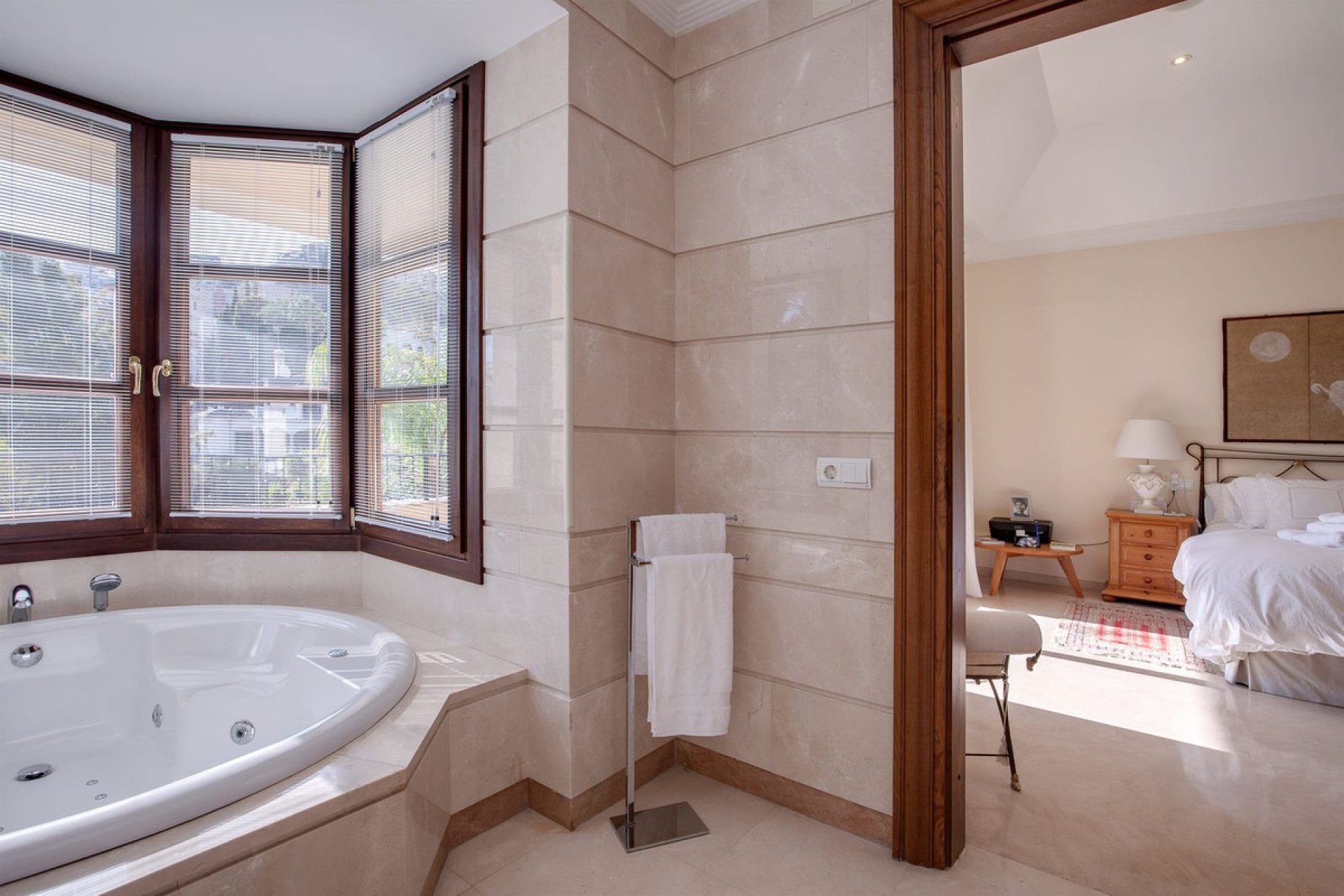 Reventa - House - Detached Villa - Benahavís - Los Arqueros