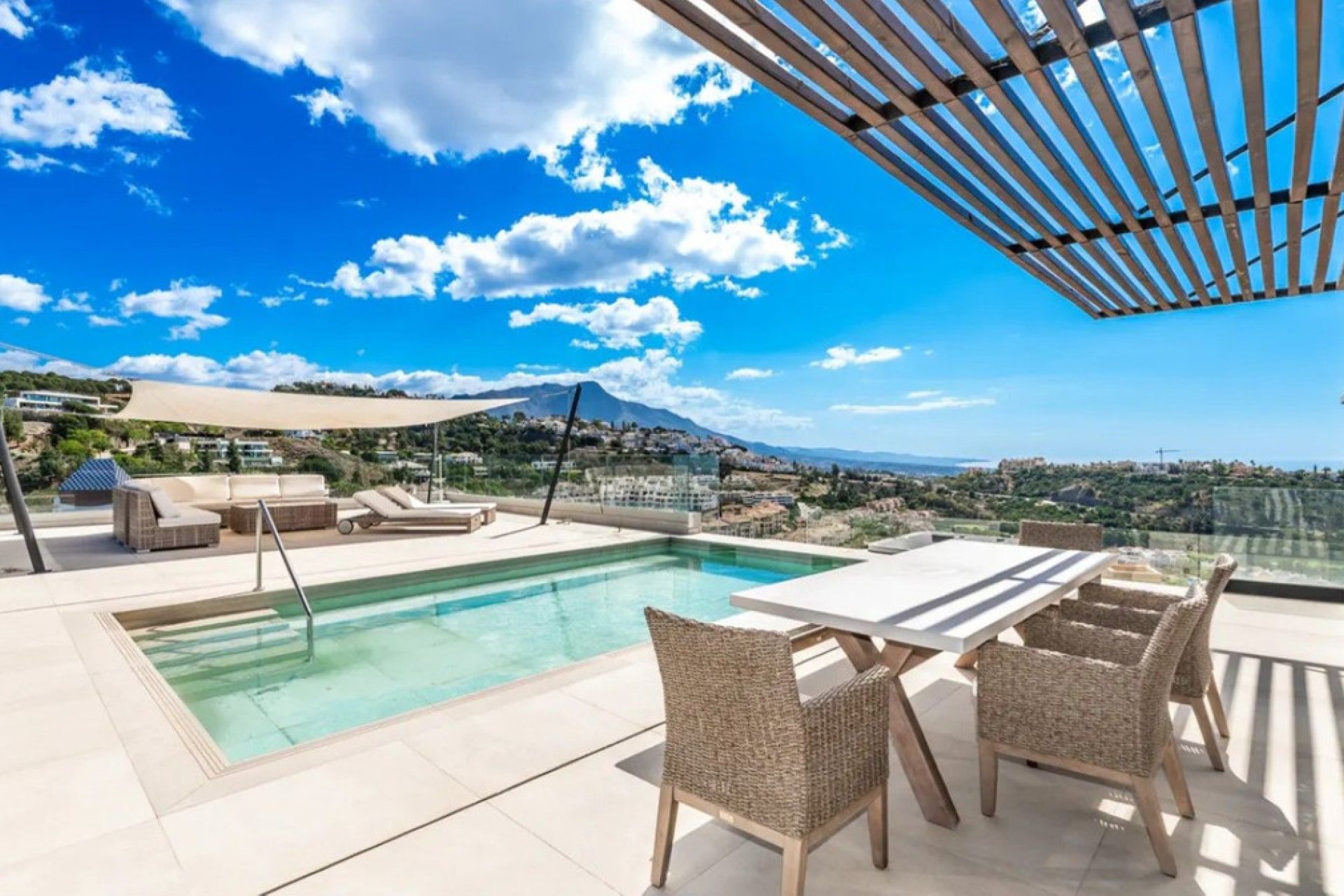 Reventa - House - Detached Villa - Benahavís - Los Arqueros