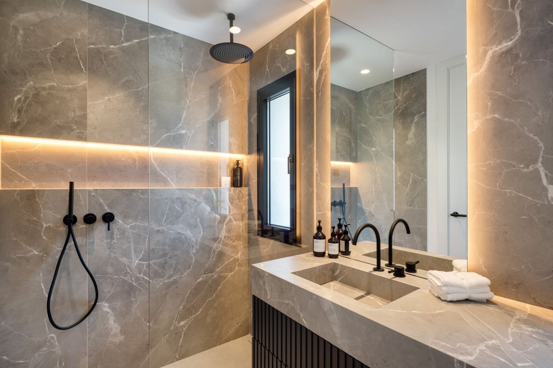 Reventa - House - Detached Villa - Benahavís - Los Arqueros