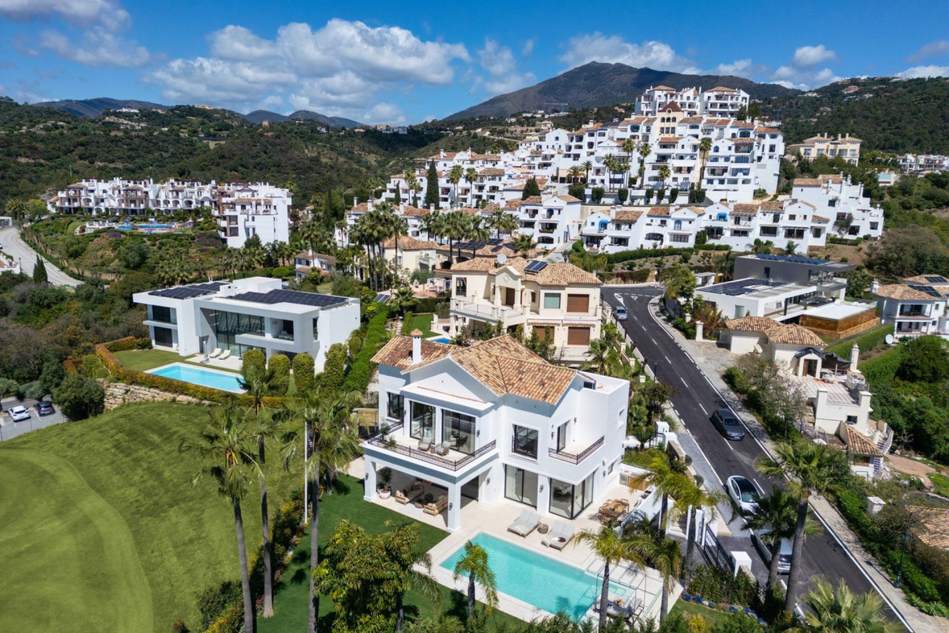 Reventa - House - Detached Villa - Benahavís - Los Arqueros