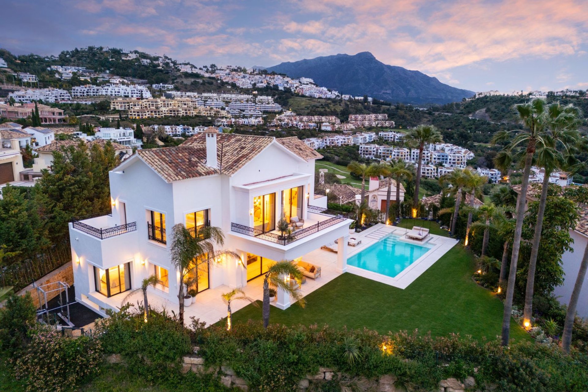 Reventa - House - Detached Villa - Benahavís - Los Arqueros