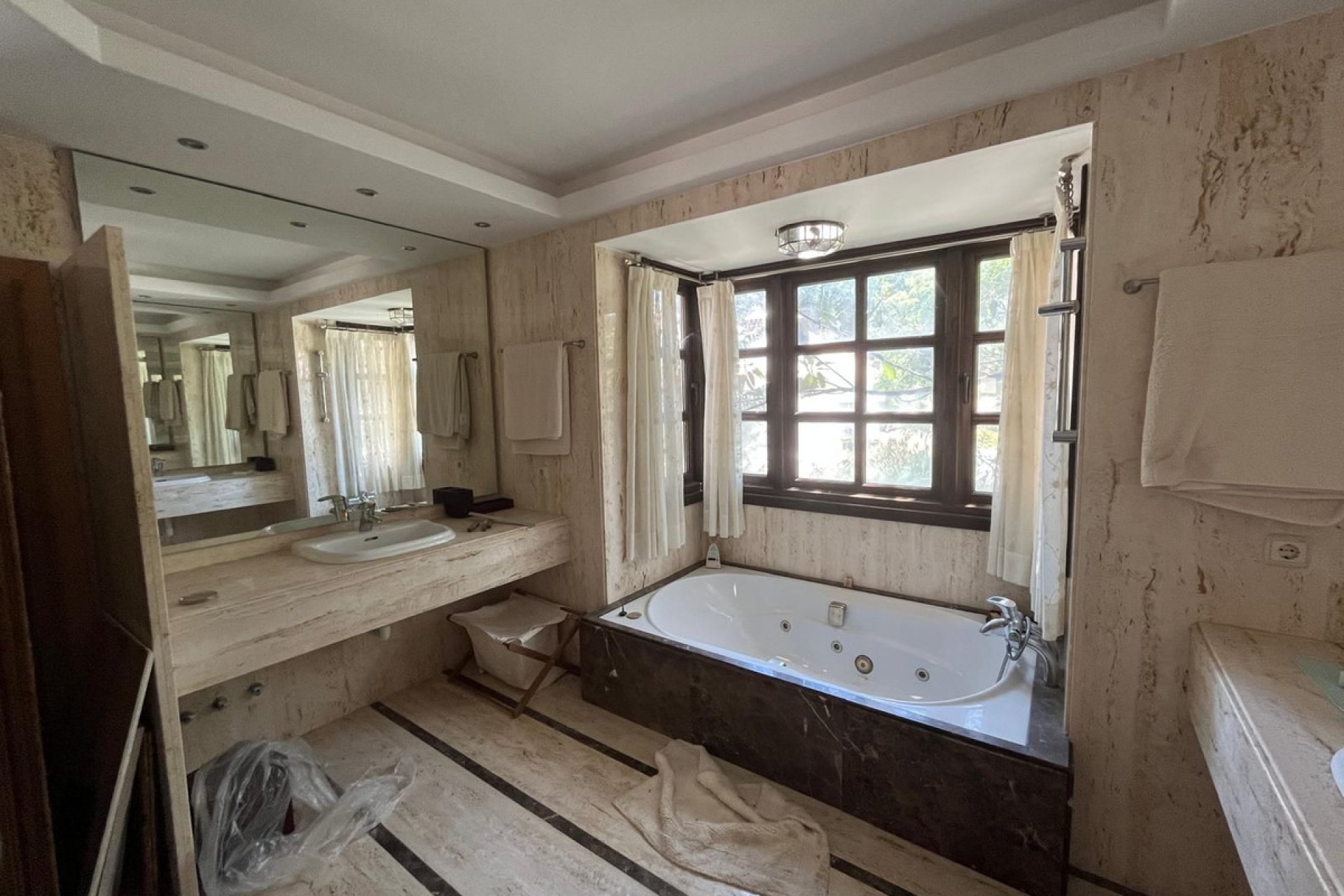 Reventa - House - Detached Villa - Benahavís - Monte Halcones