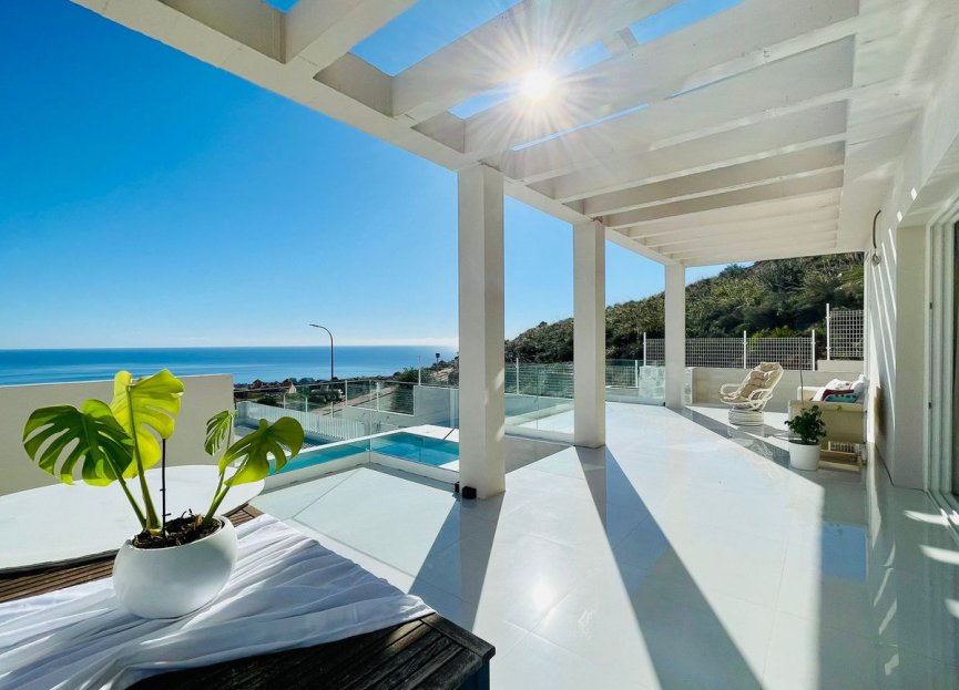 Reventa - House - Detached Villa - Benalmádena - Benalmadena Centro