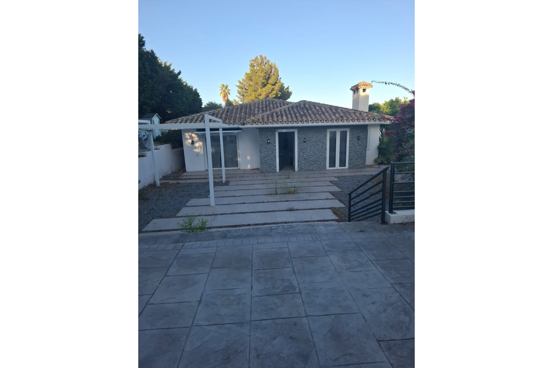 Reventa - House - Detached Villa - Benalmádena - Benalmadena Centro