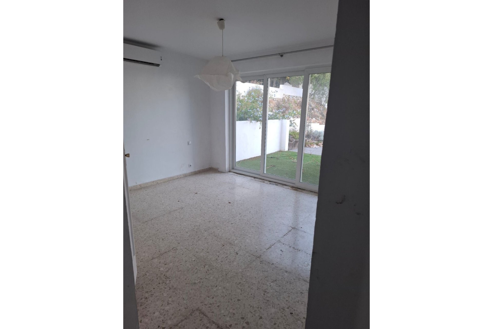 Reventa - House - Detached Villa - Benalmádena - Benalmadena Centro