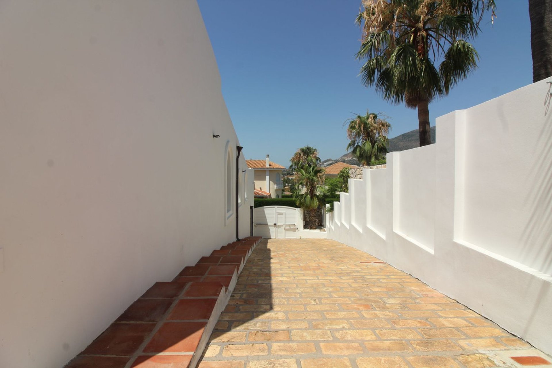 Reventa - House - Detached Villa - Benalmádena - Benalmadena Centro