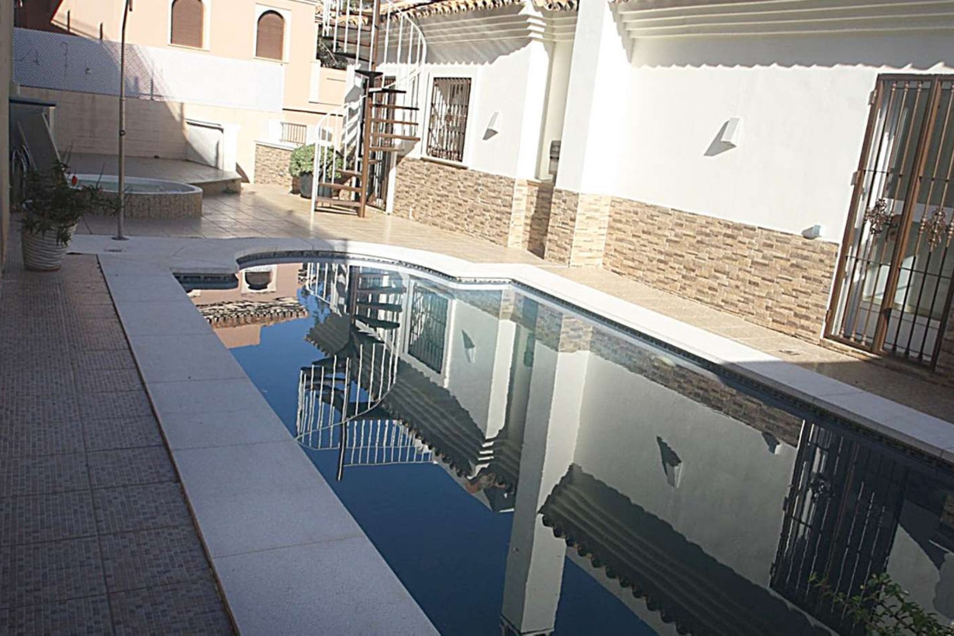 Reventa - House - Detached Villa - Benalmádena - Benalmadena Centro