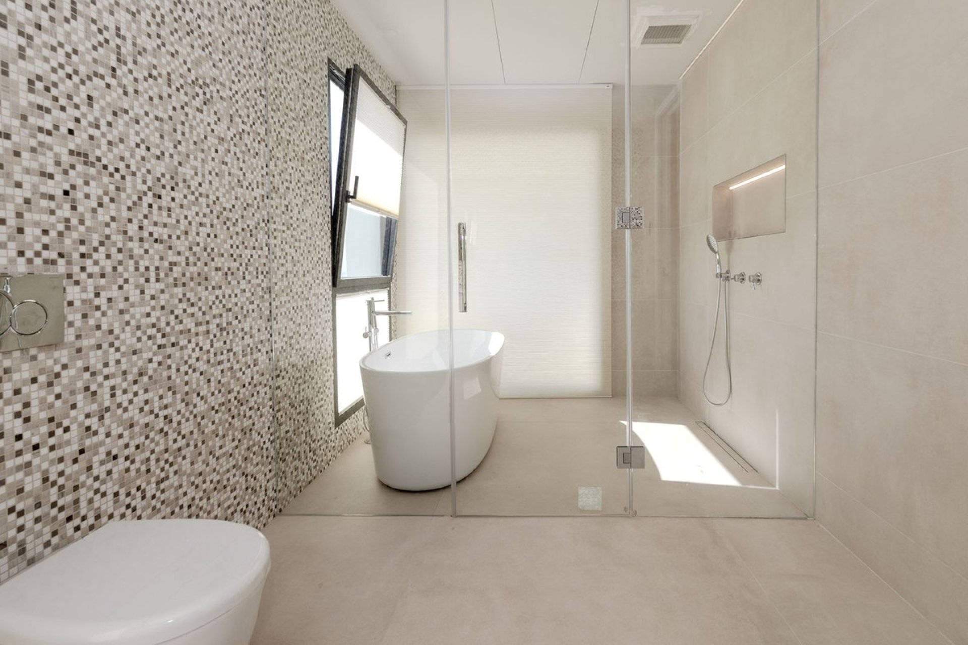 Reventa - House - Detached Villa - Benalmádena - Benalmadena Centro