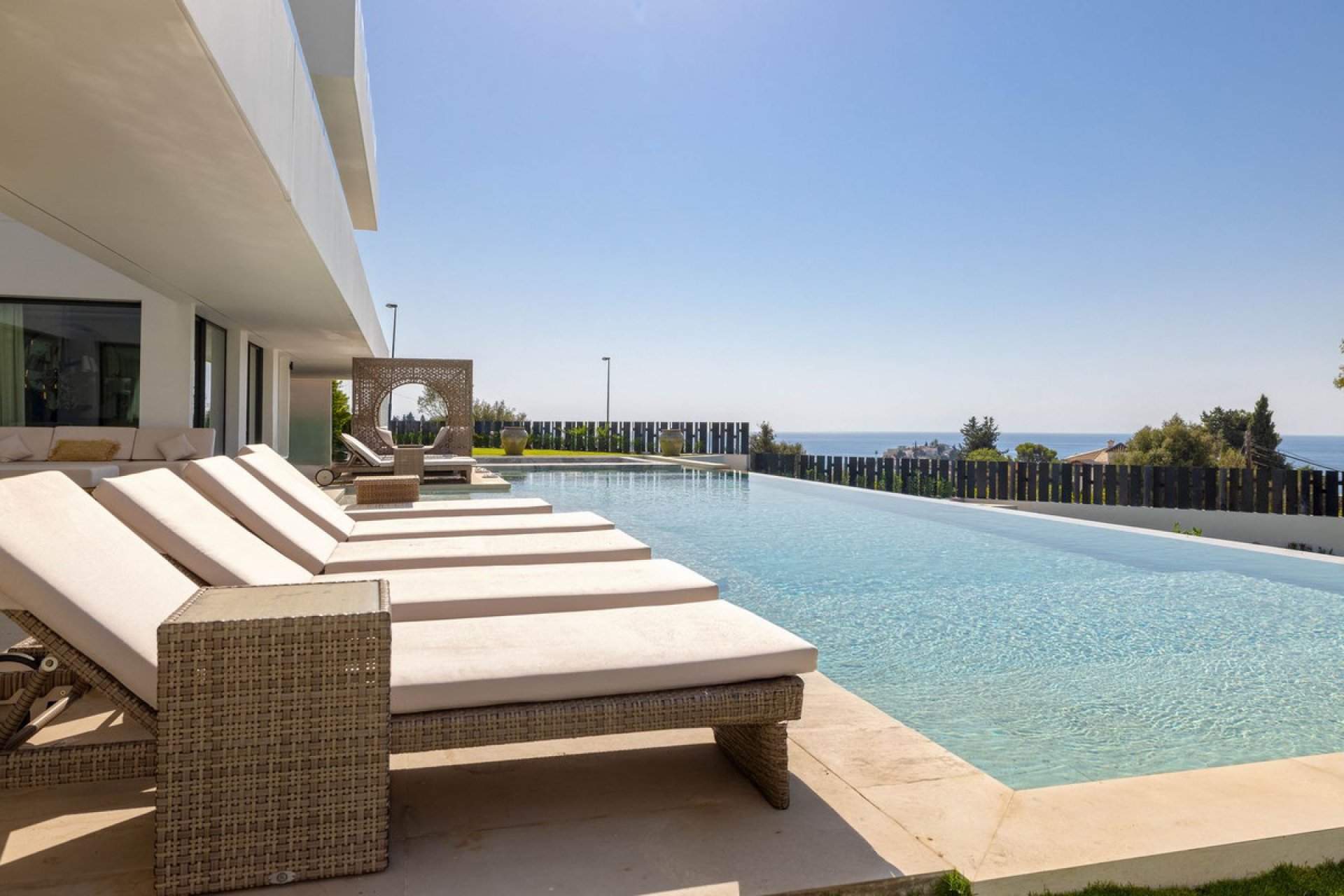 Reventa - House - Detached Villa - Benalmádena - Benalmadena Centro