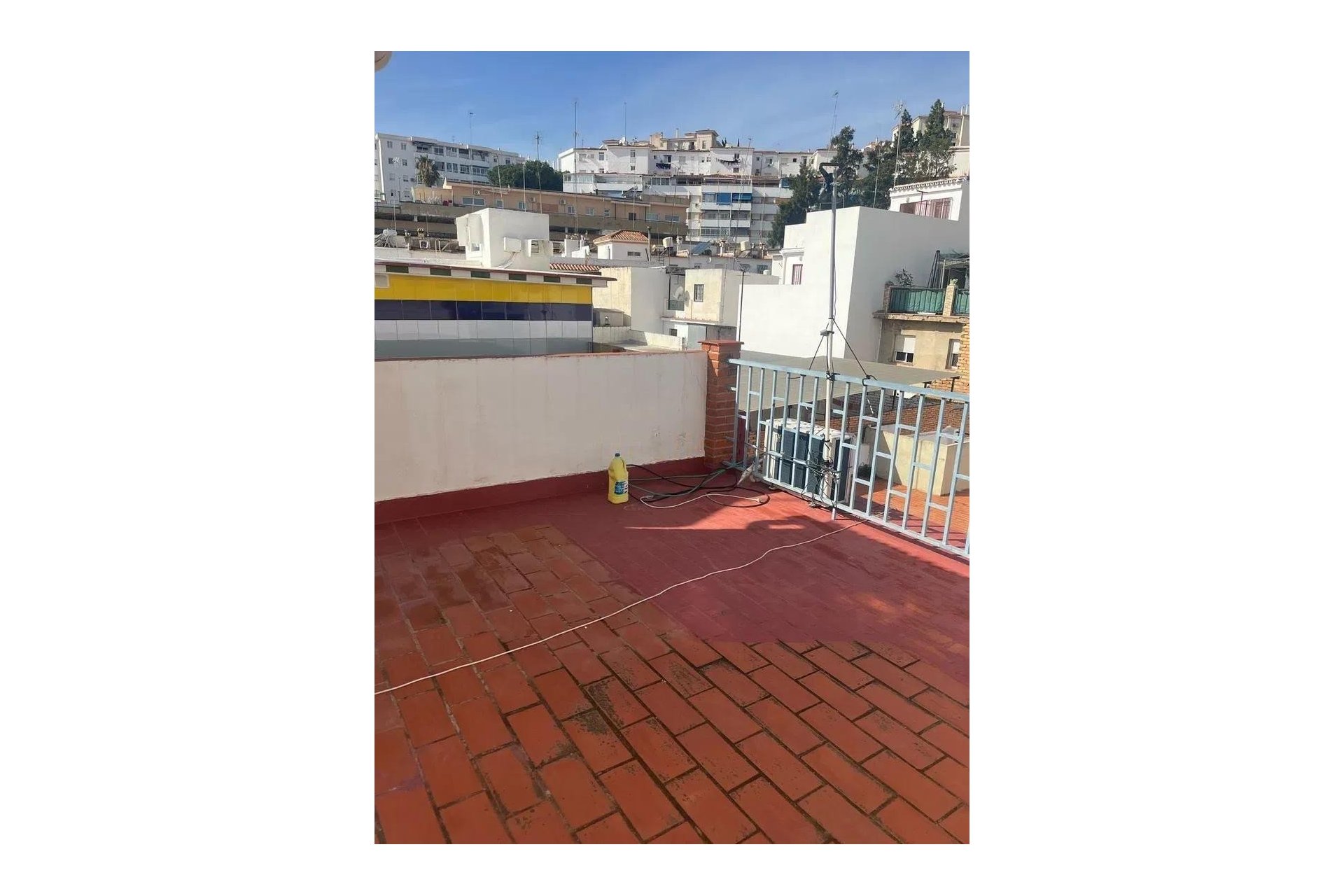 Reventa - House - Detached Villa - Benalmádena - Benalmadena Centro