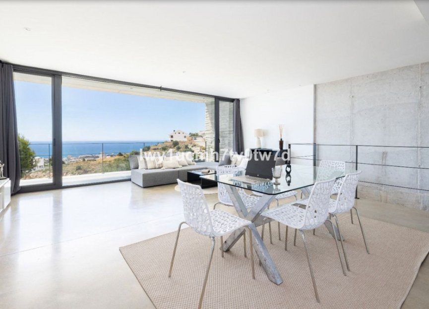 Reventa - House - Detached Villa - Benalmádena - Benalmadena Centro