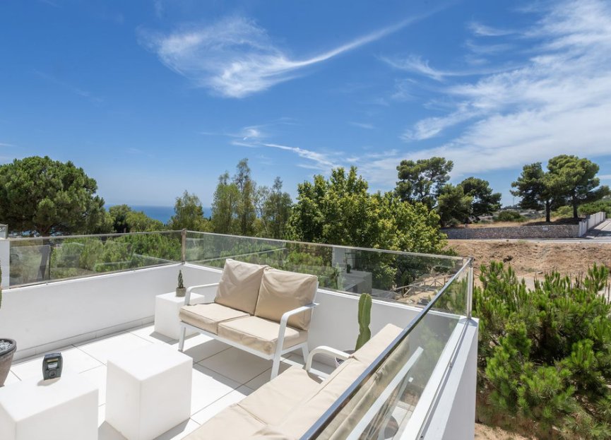 Reventa - House - Detached Villa - Benalmádena - Benalmadena Centro