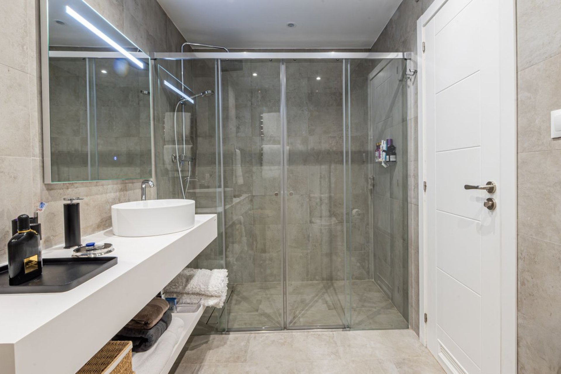 Reventa - House - Detached Villa - Benalmádena - Benalmadena Centro