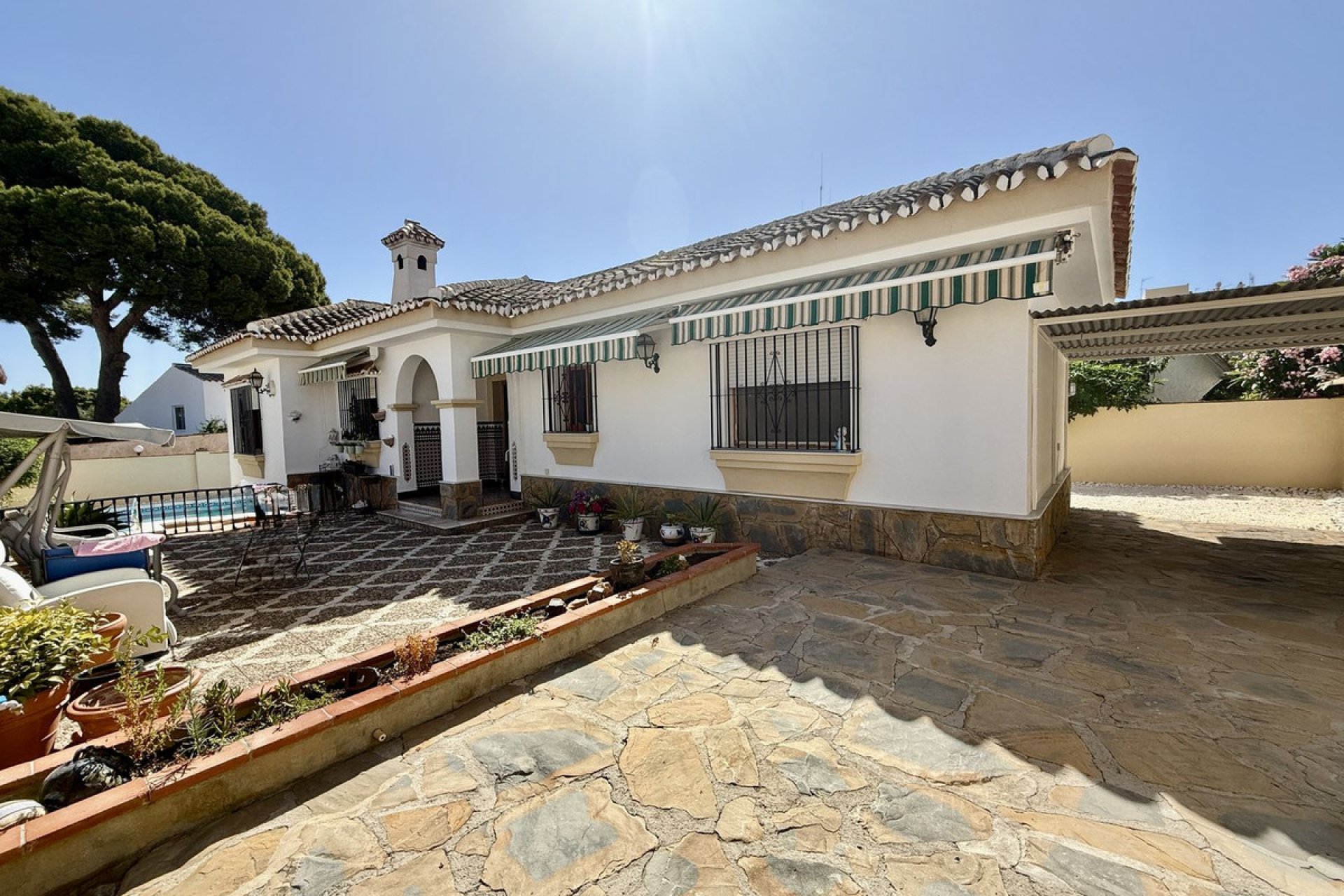 Reventa - House - Detached Villa - Benalmádena - Benalmadena Centro