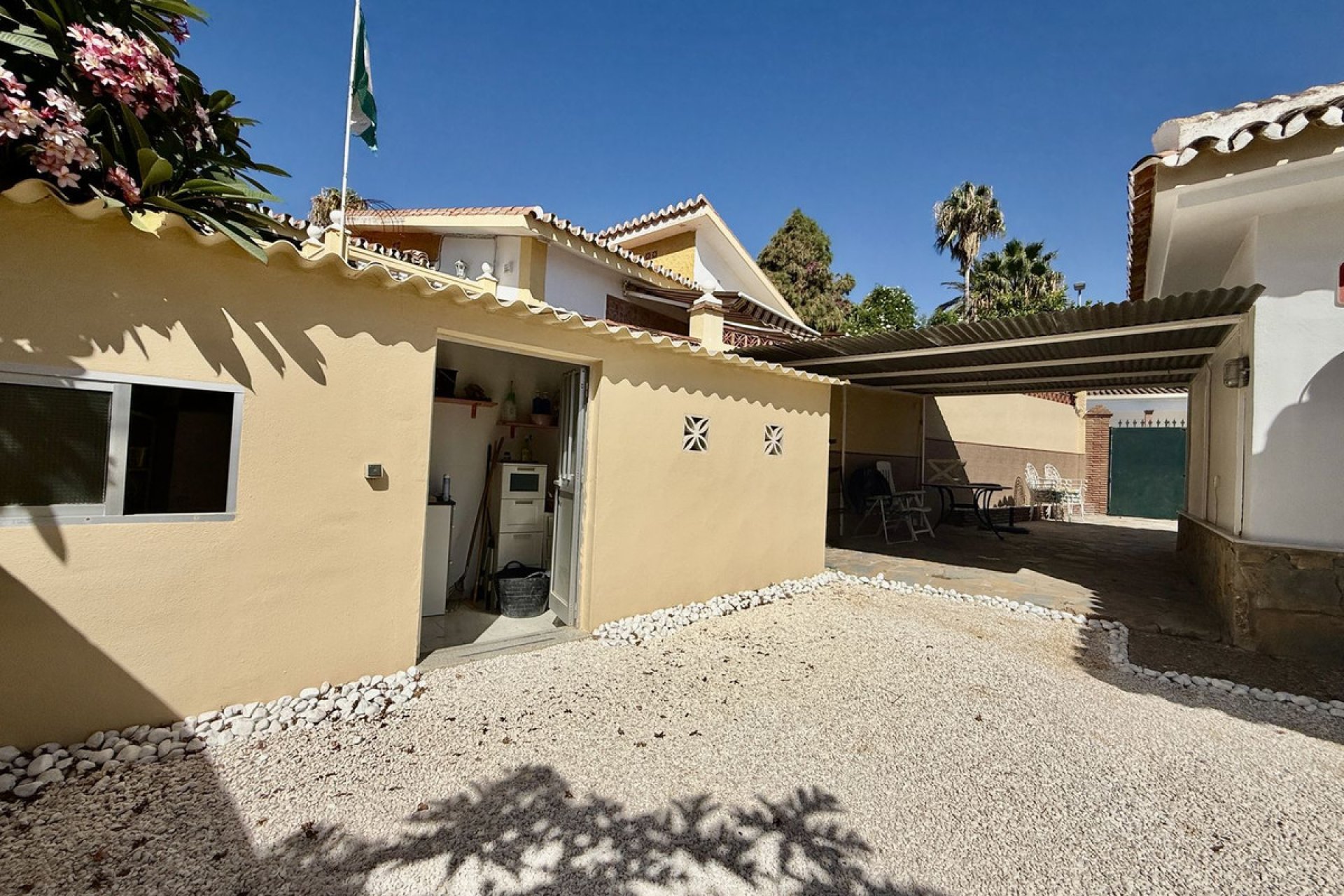 Reventa - House - Detached Villa - Benalmádena - Benalmadena Centro