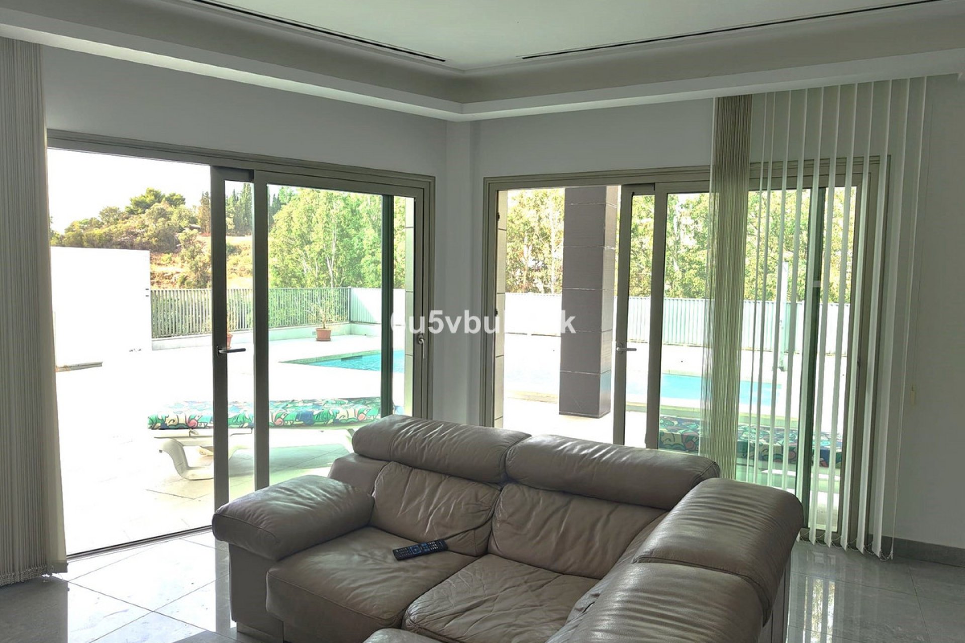 Reventa - House - Detached Villa - Benalmádena - Benalmadena Centro