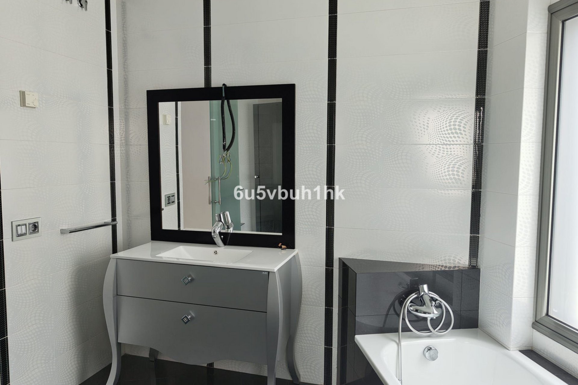 Reventa - House - Detached Villa - Benalmádena - Benalmadena Centro