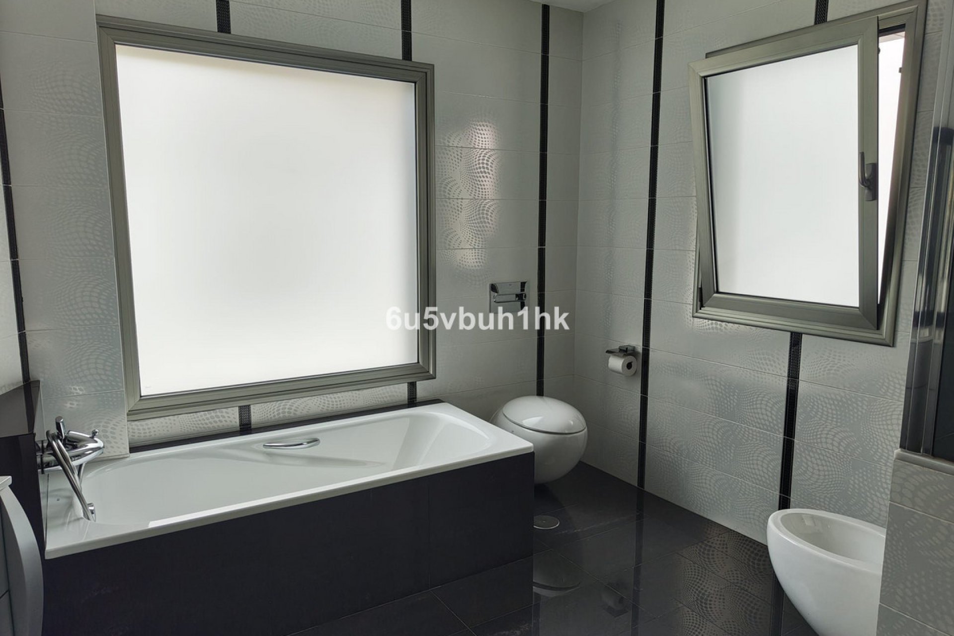 Reventa - House - Detached Villa - Benalmádena - Benalmadena Centro