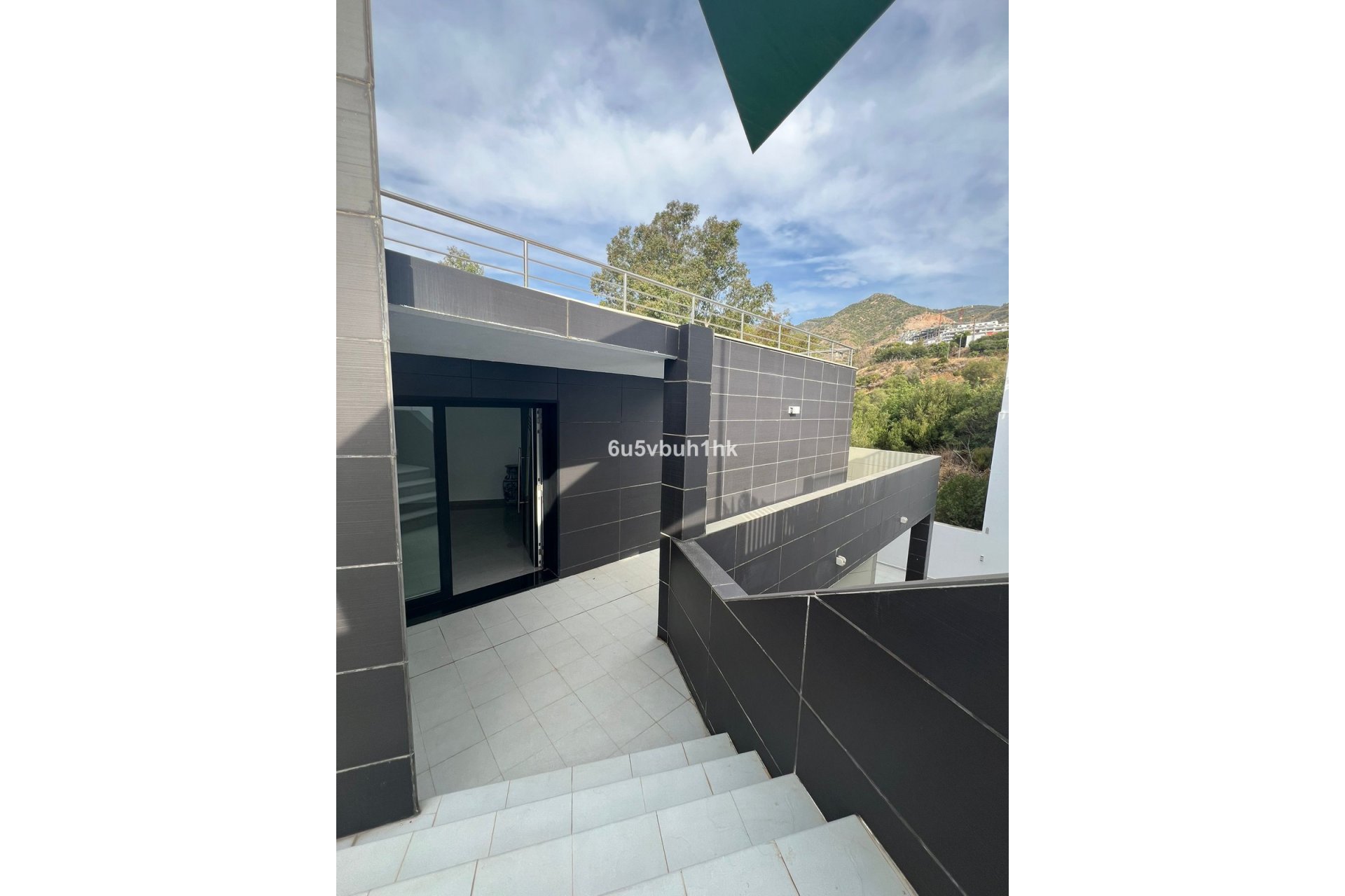 Reventa - House - Detached Villa - Benalmádena - Benalmadena Centro