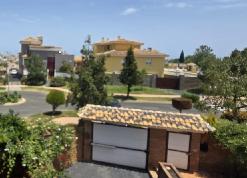 Reventa - House - Detached Villa - Benalmádena - Benalmadena Centro